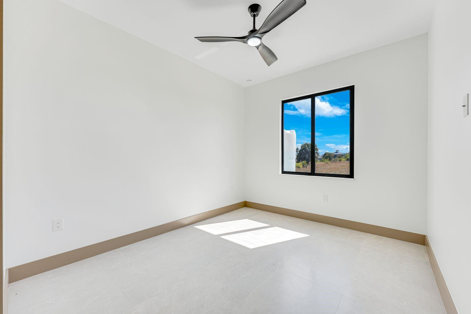 1925 NW 34th Place