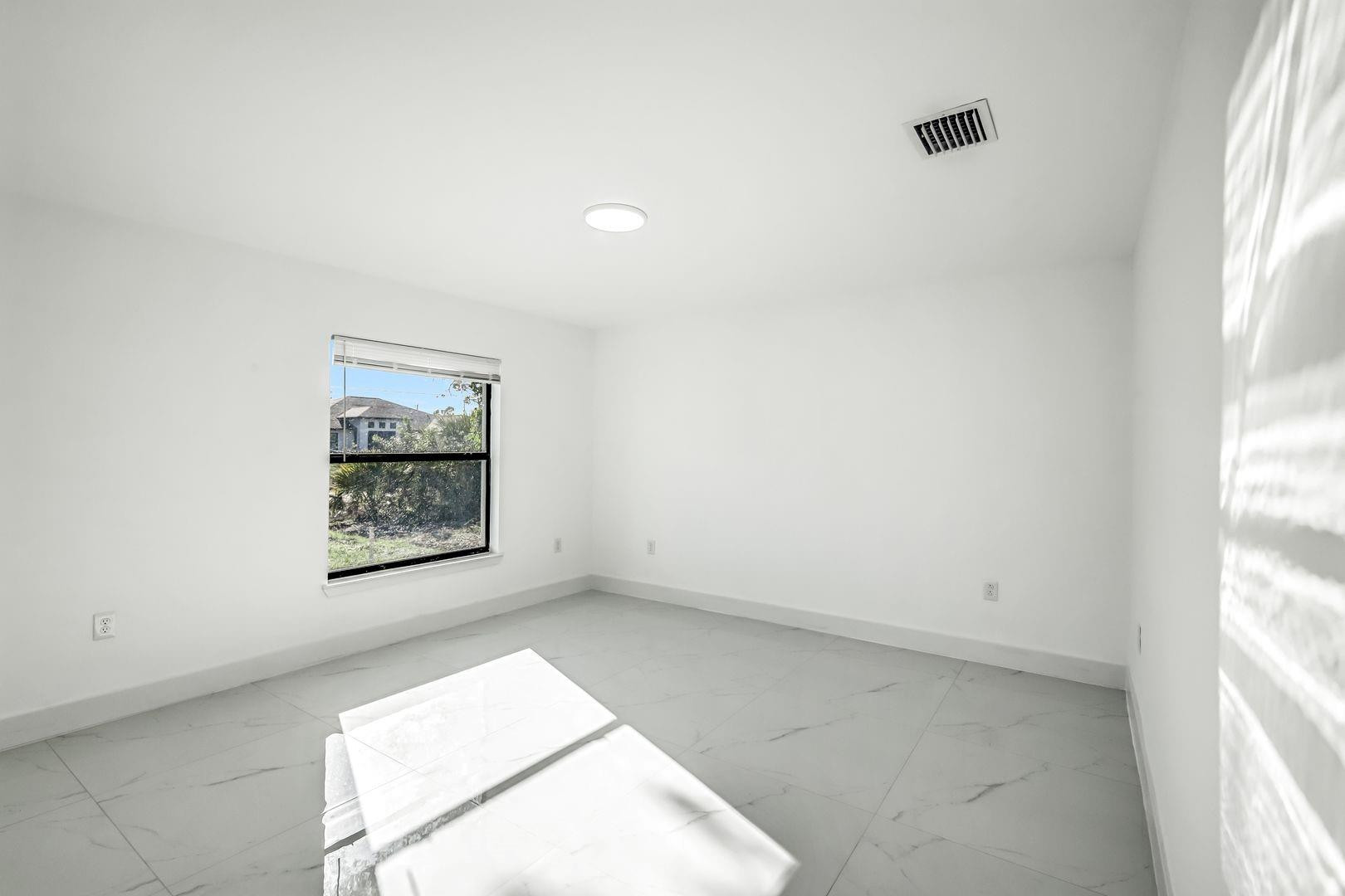 2618 Queen Drive