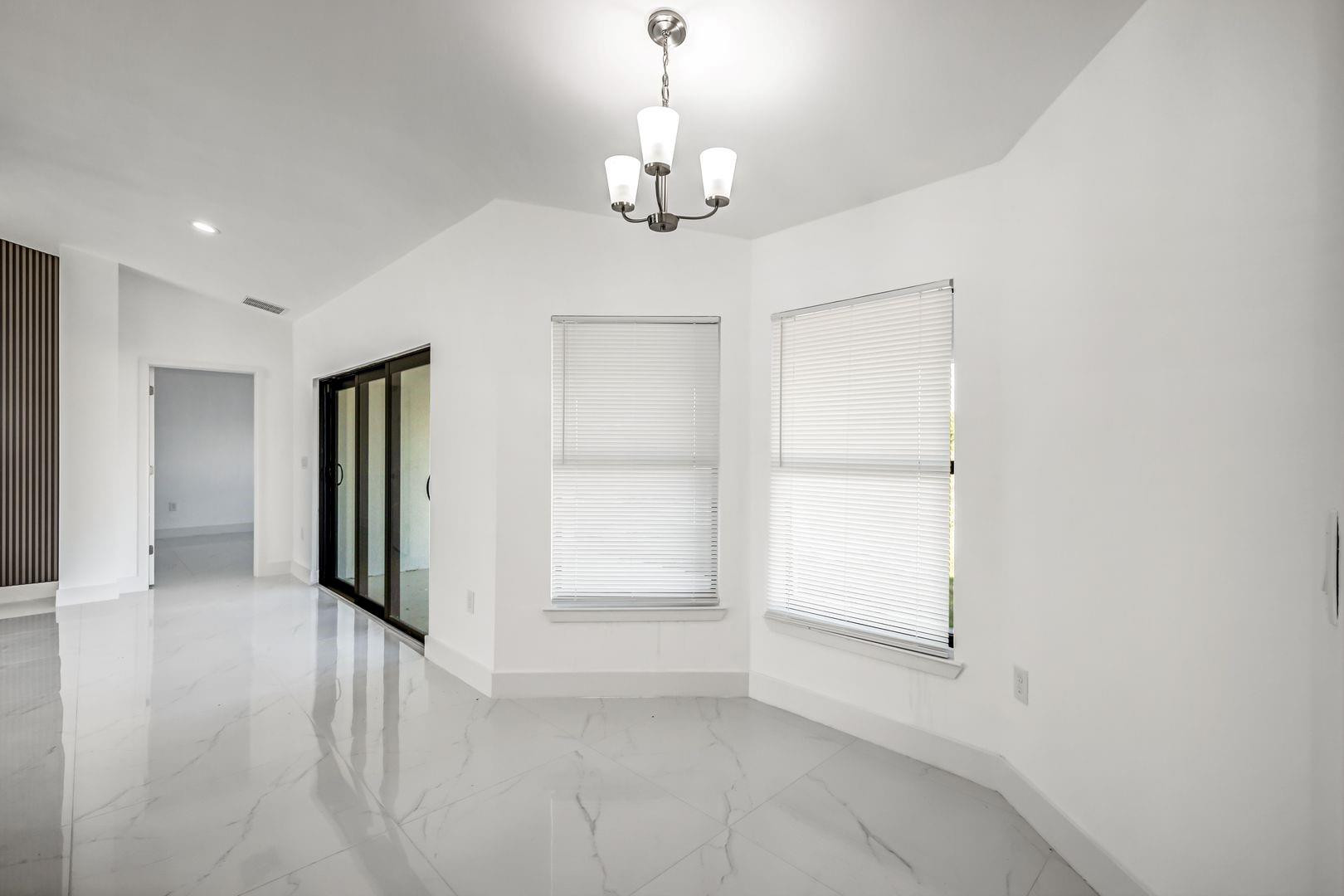 2618 Queen Drive