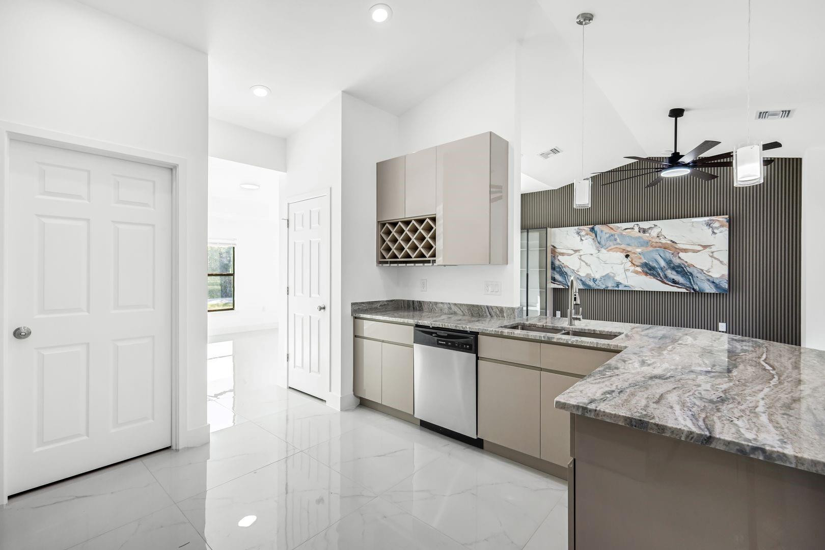 2618 Queen Drive