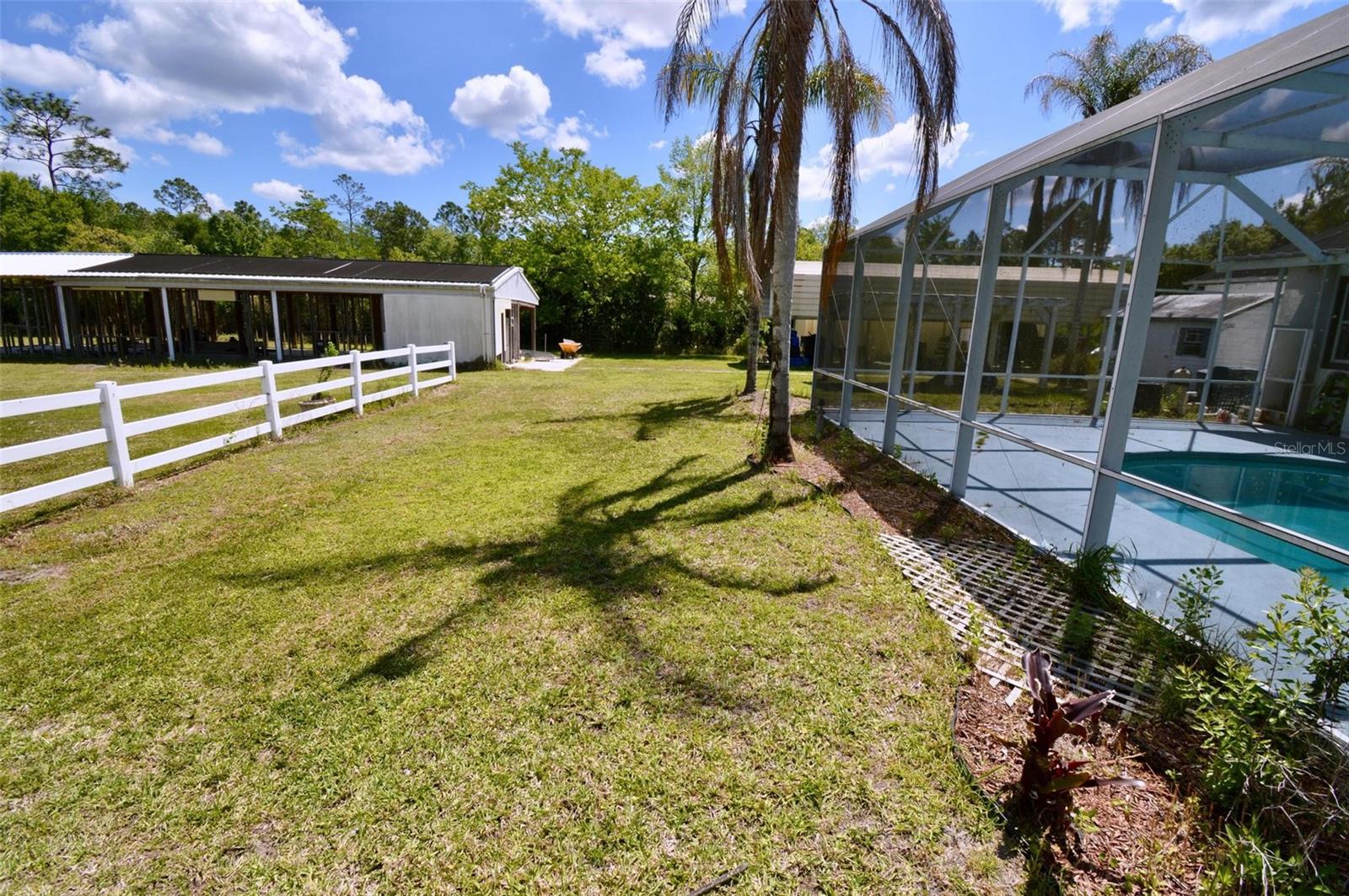 3551 RED BARN LN