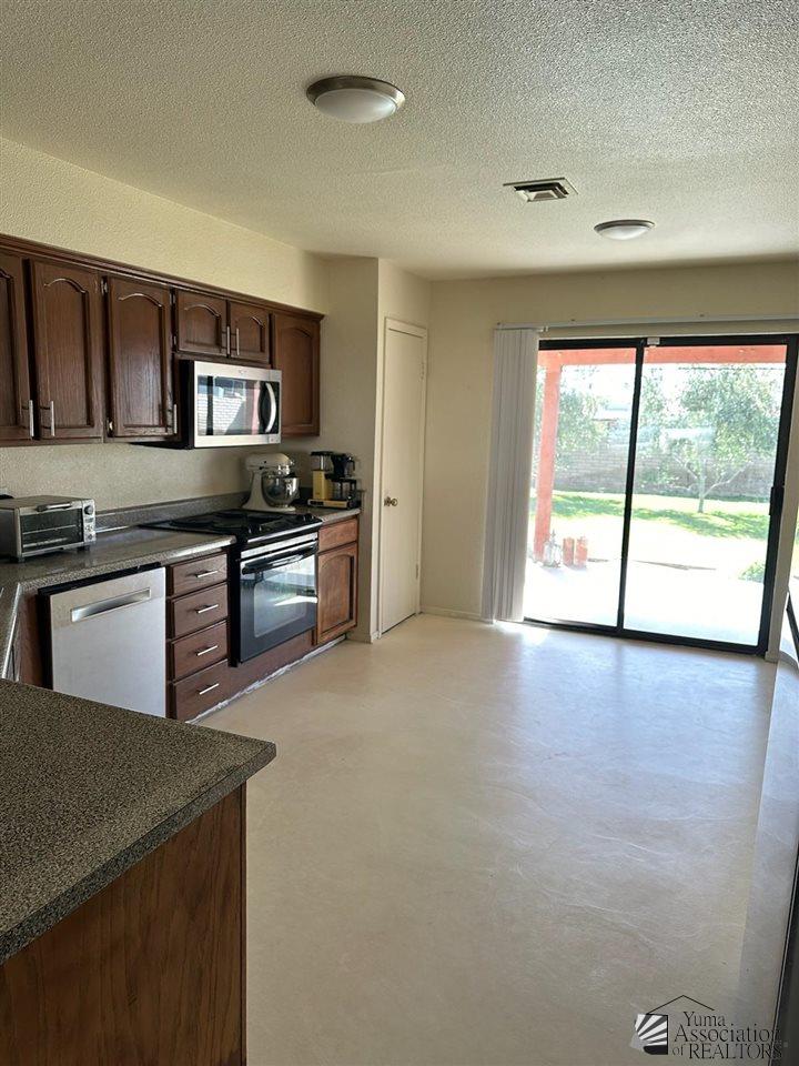 10730 S Del Rio, Yuma