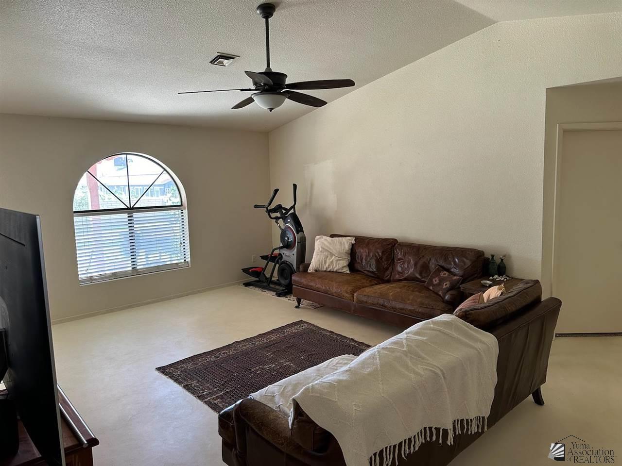 10730 S Del Rio, Yuma