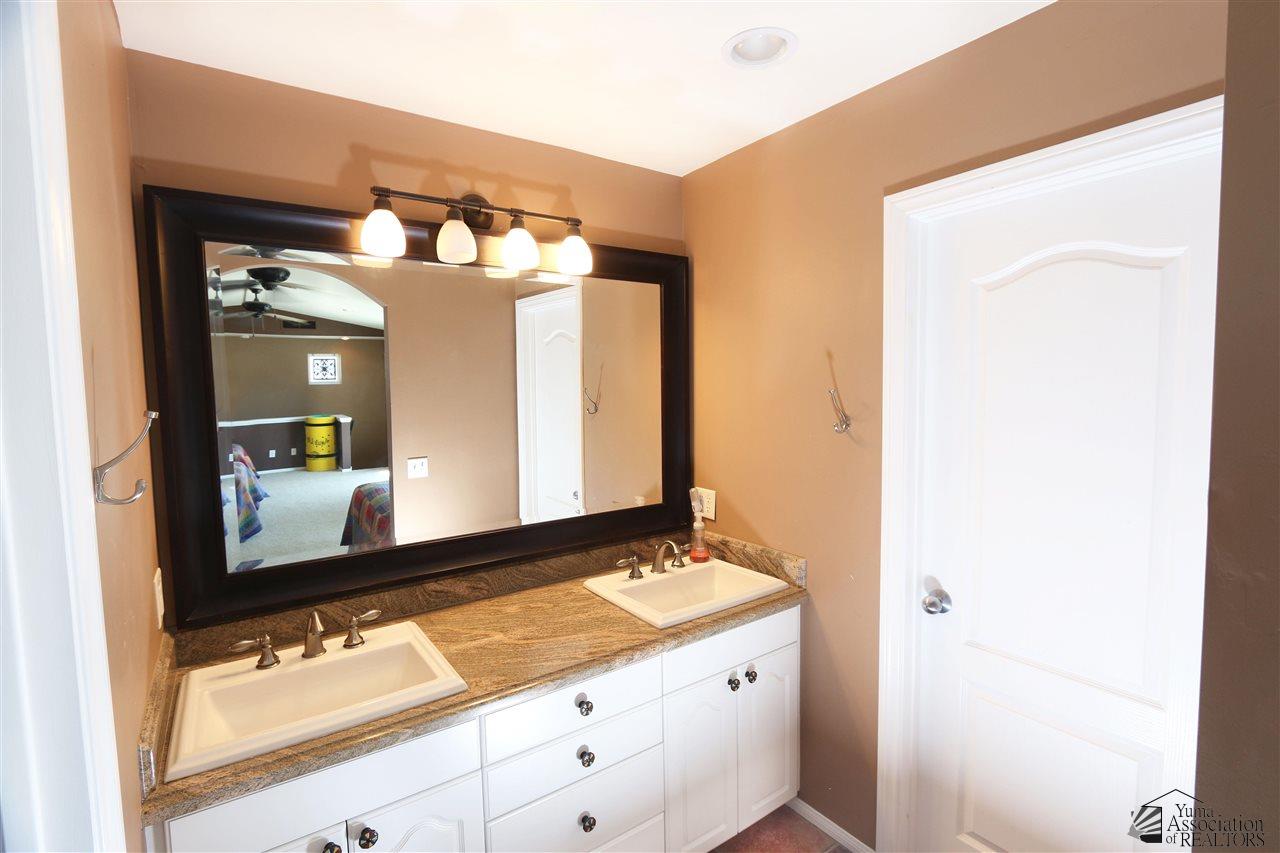 10519 N Martinez Lake Rd