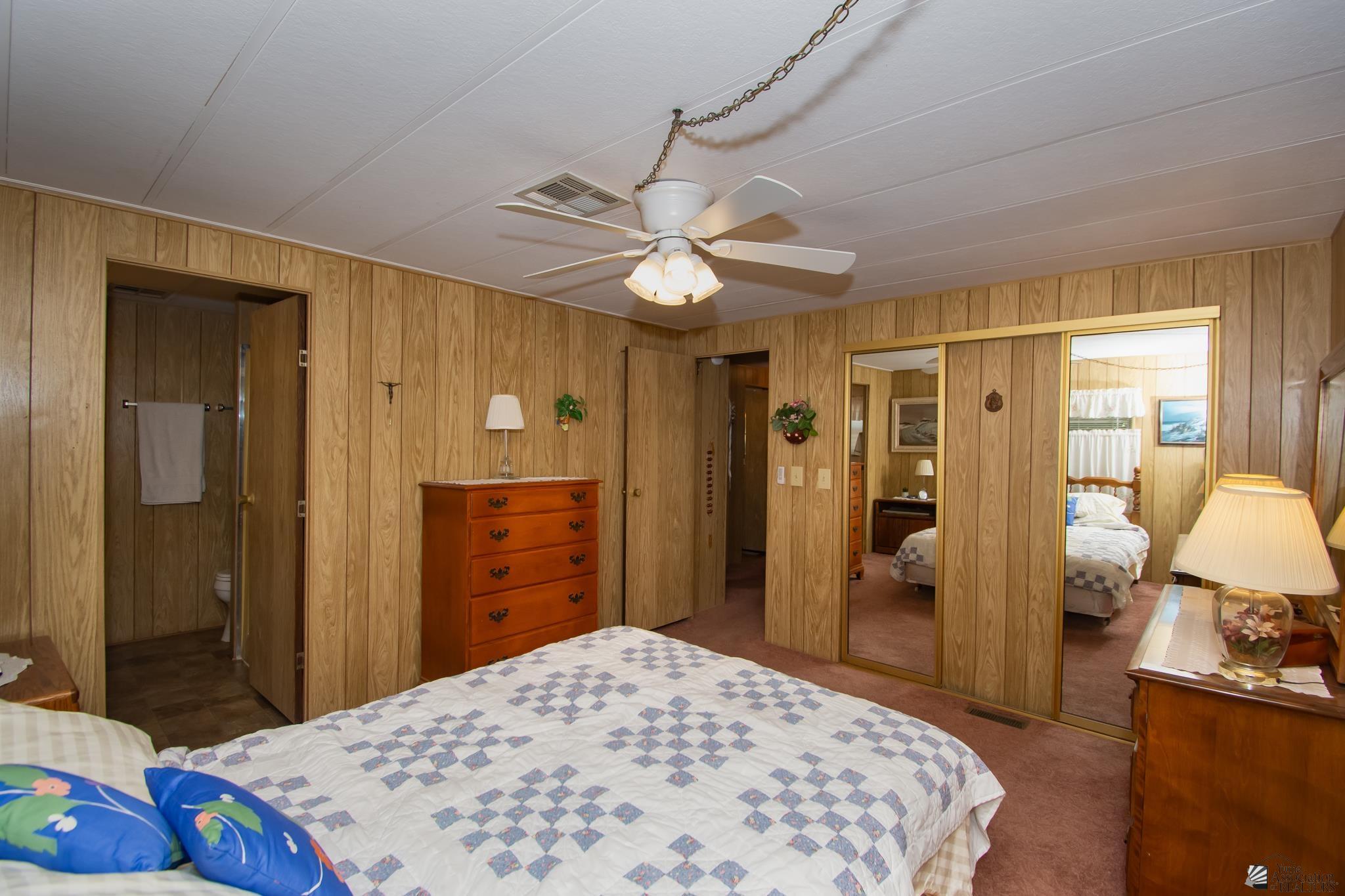 686 W Rainbow Ln, Yuma