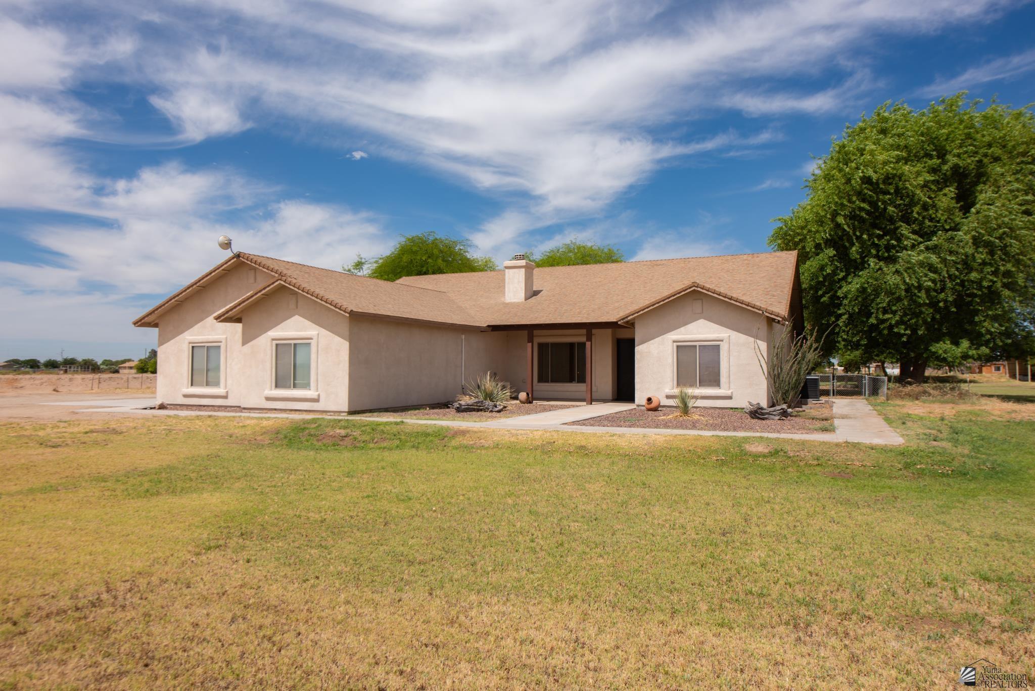 3385 E County 15 St, Yuma