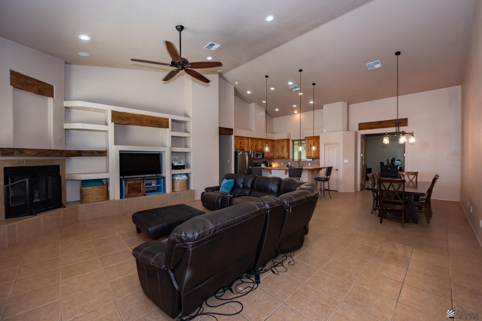 3385 E County 15 St, Yuma