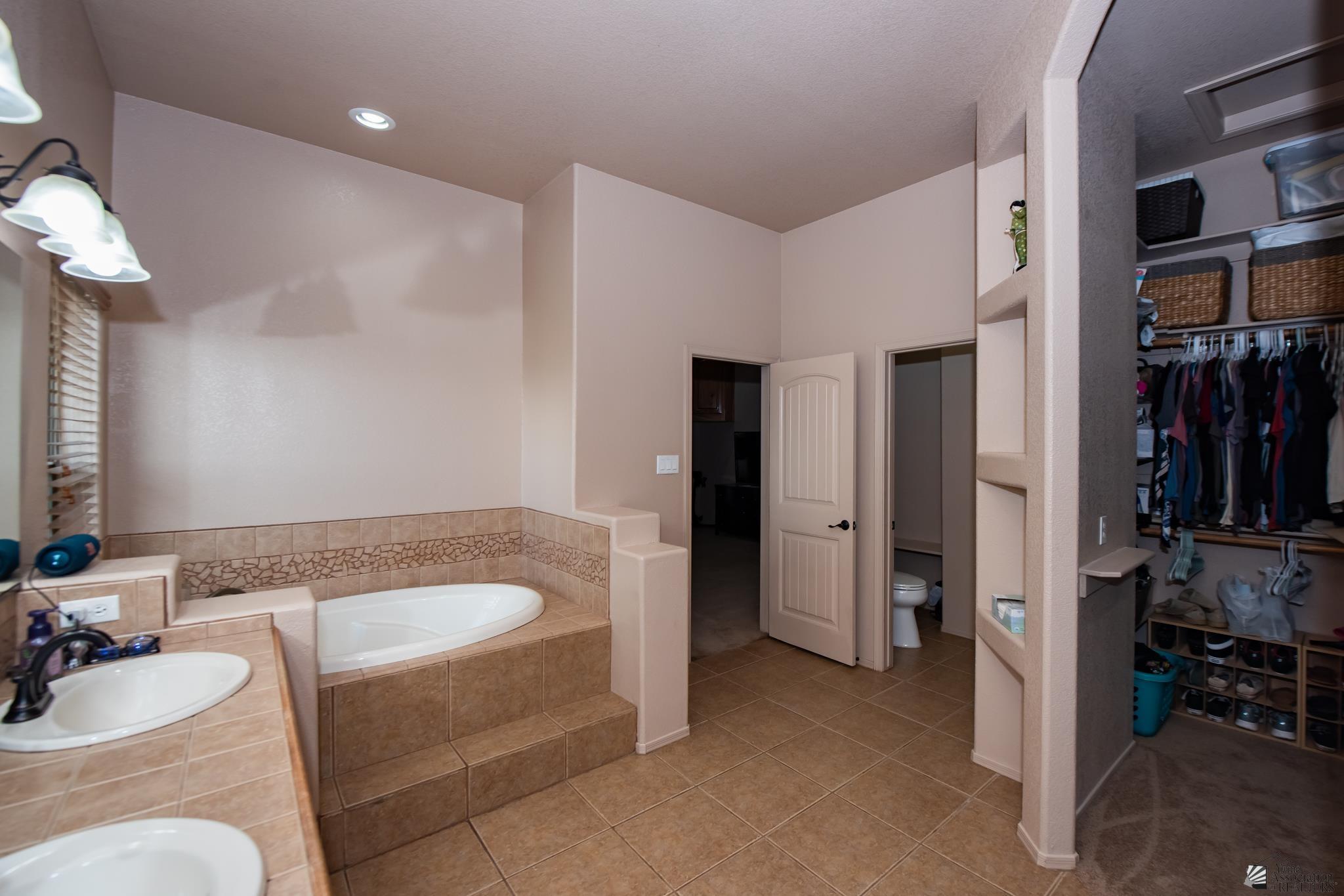 3385 E County 15 St, Yuma