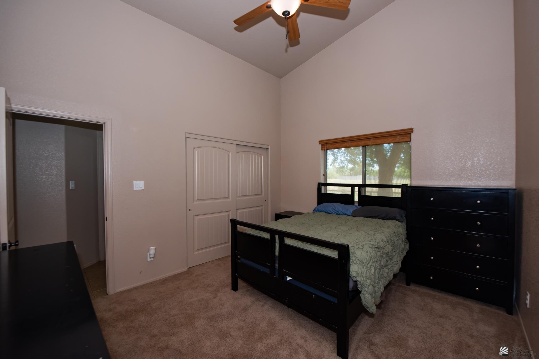 3385 E County 15 St, Yuma