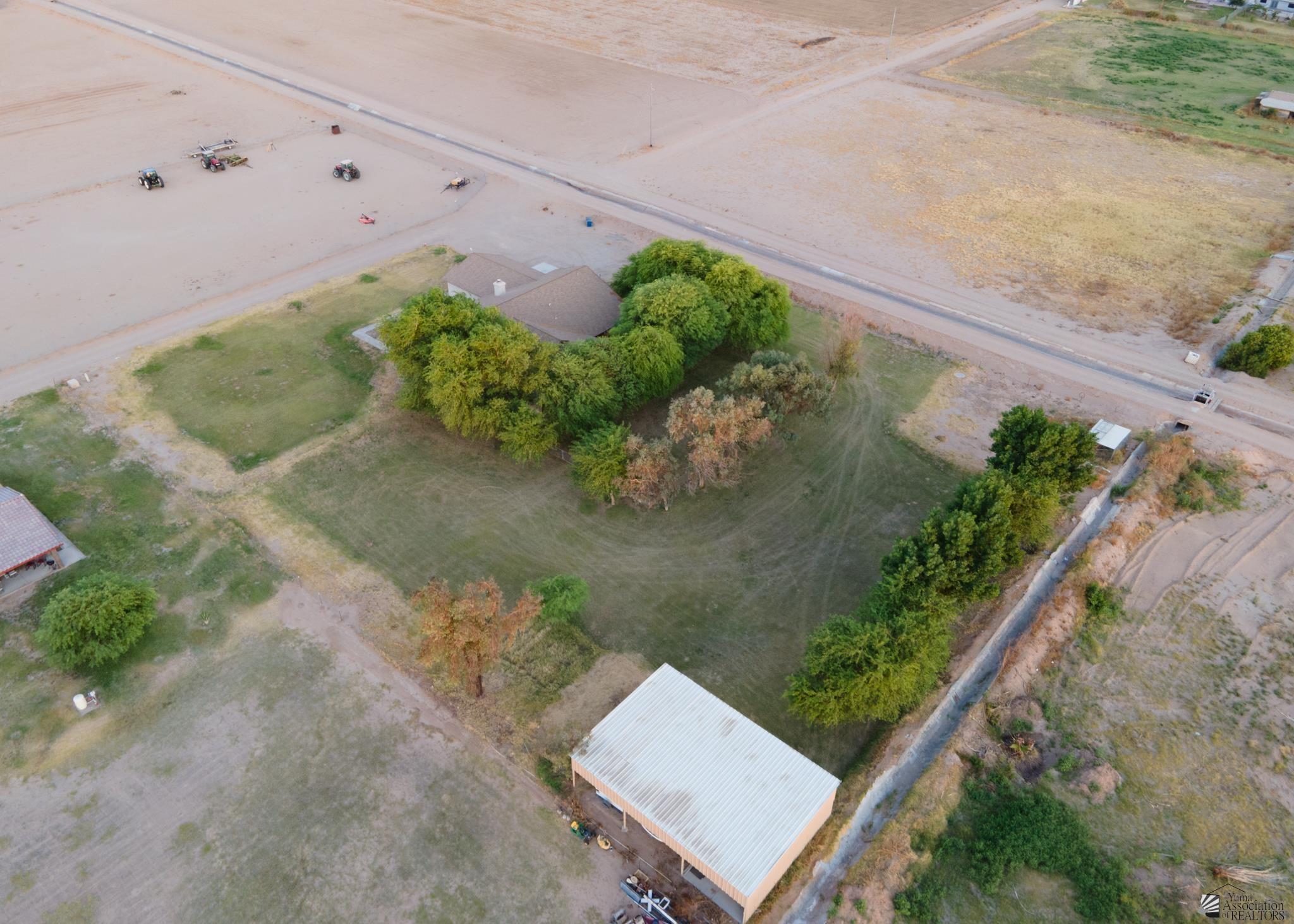 3385 E County 15 St, Yuma