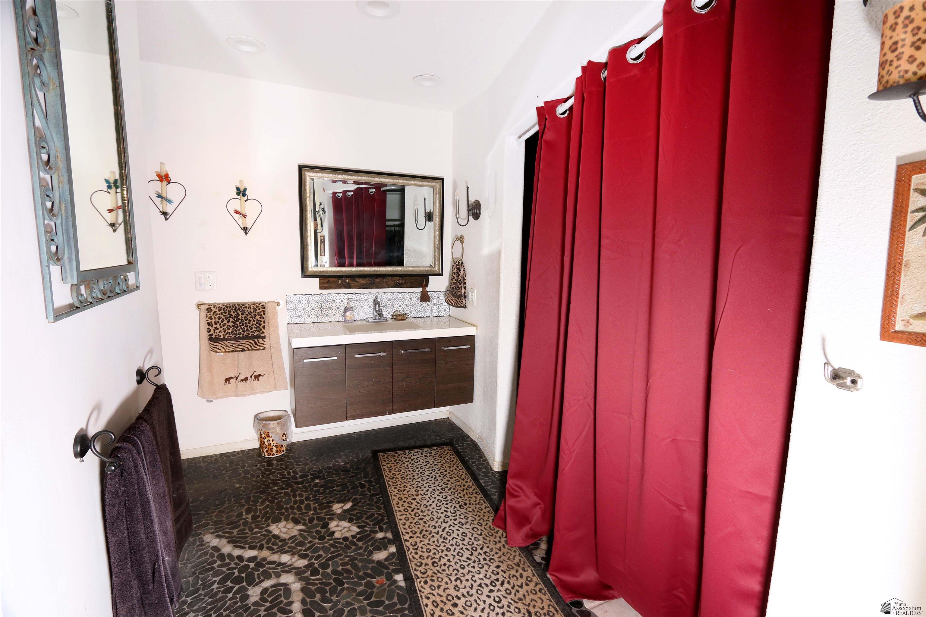 13219 S Driftwood Dr, Yuma