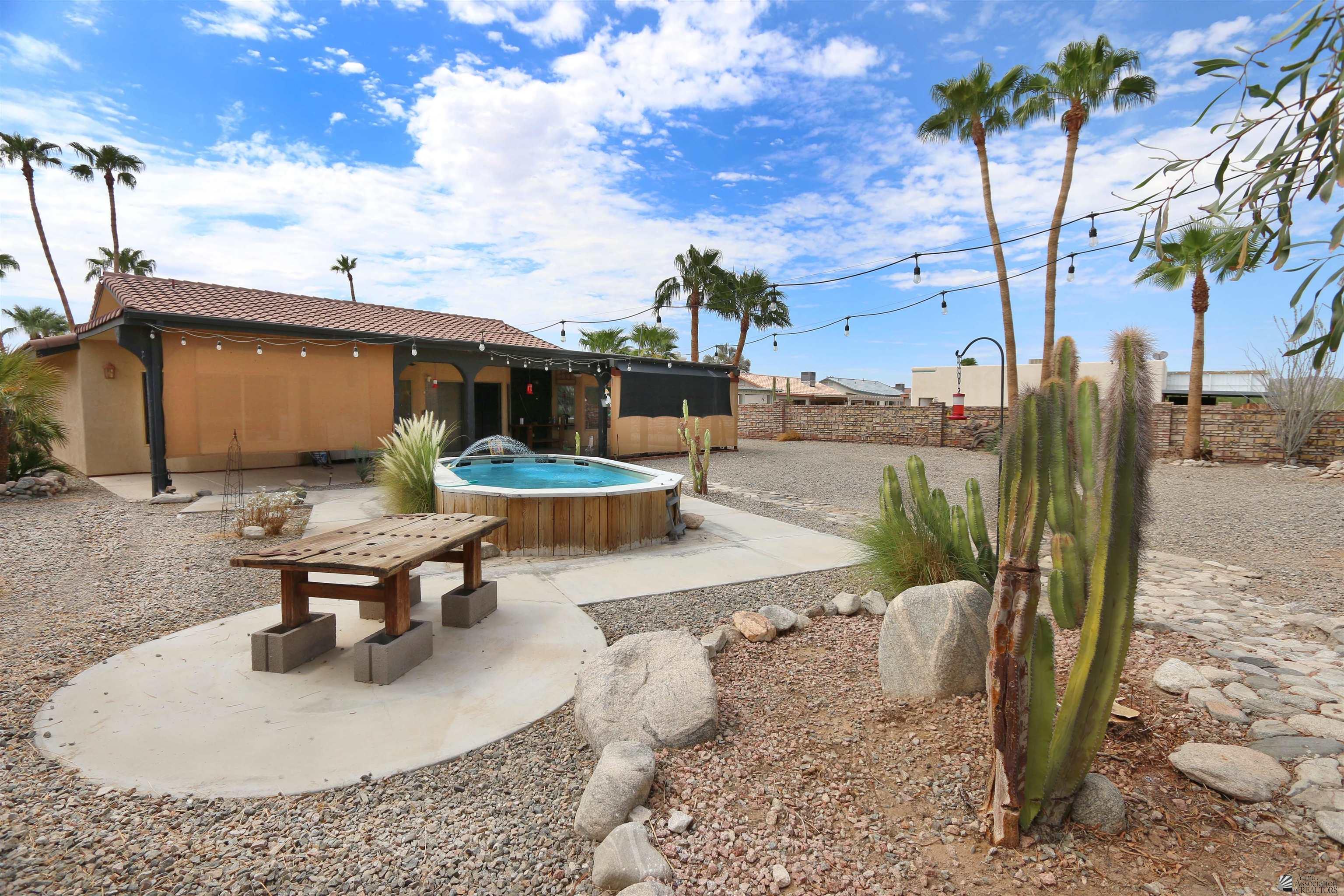 13219 S Driftwood Dr, Yuma