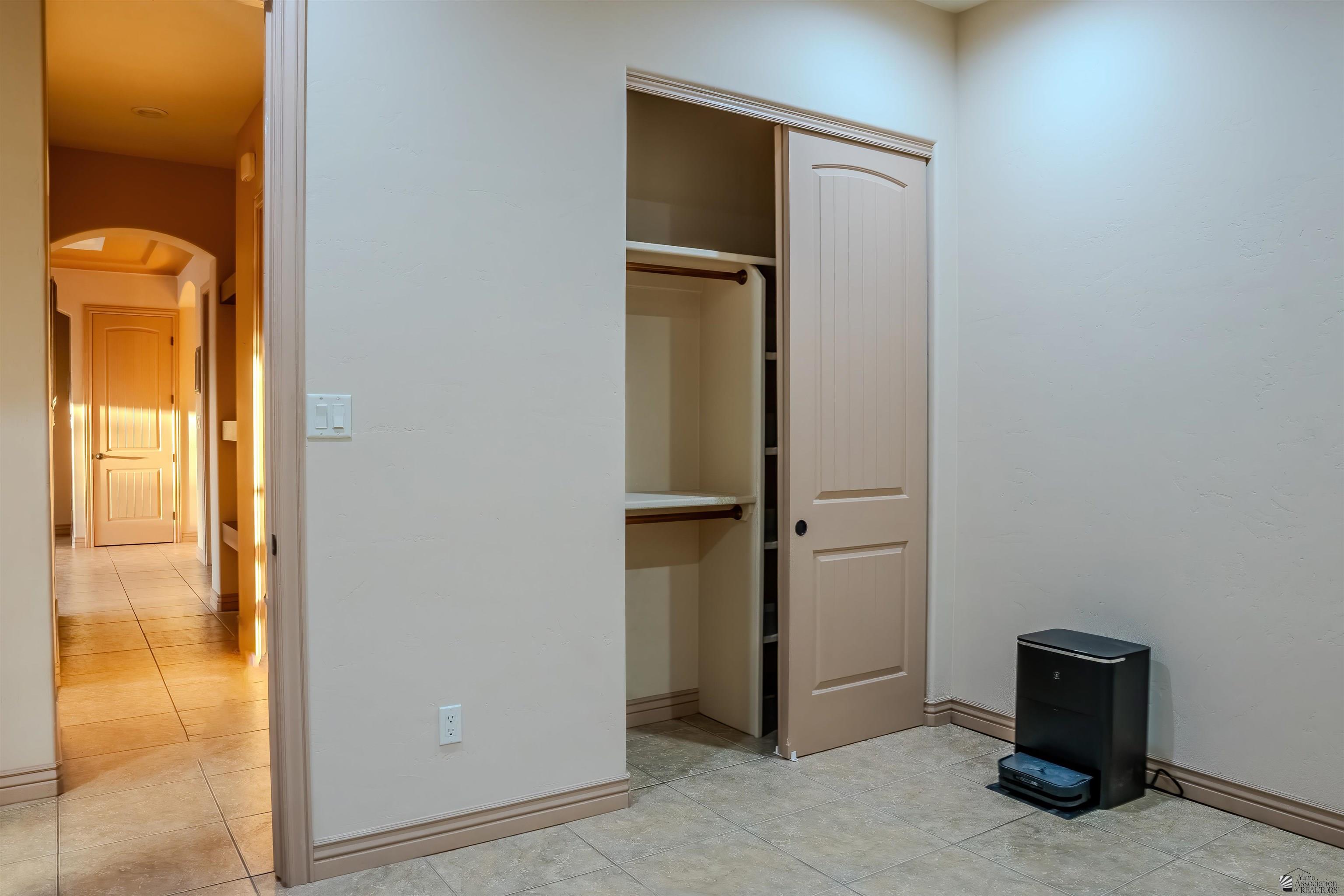 13800 S Schechert Way