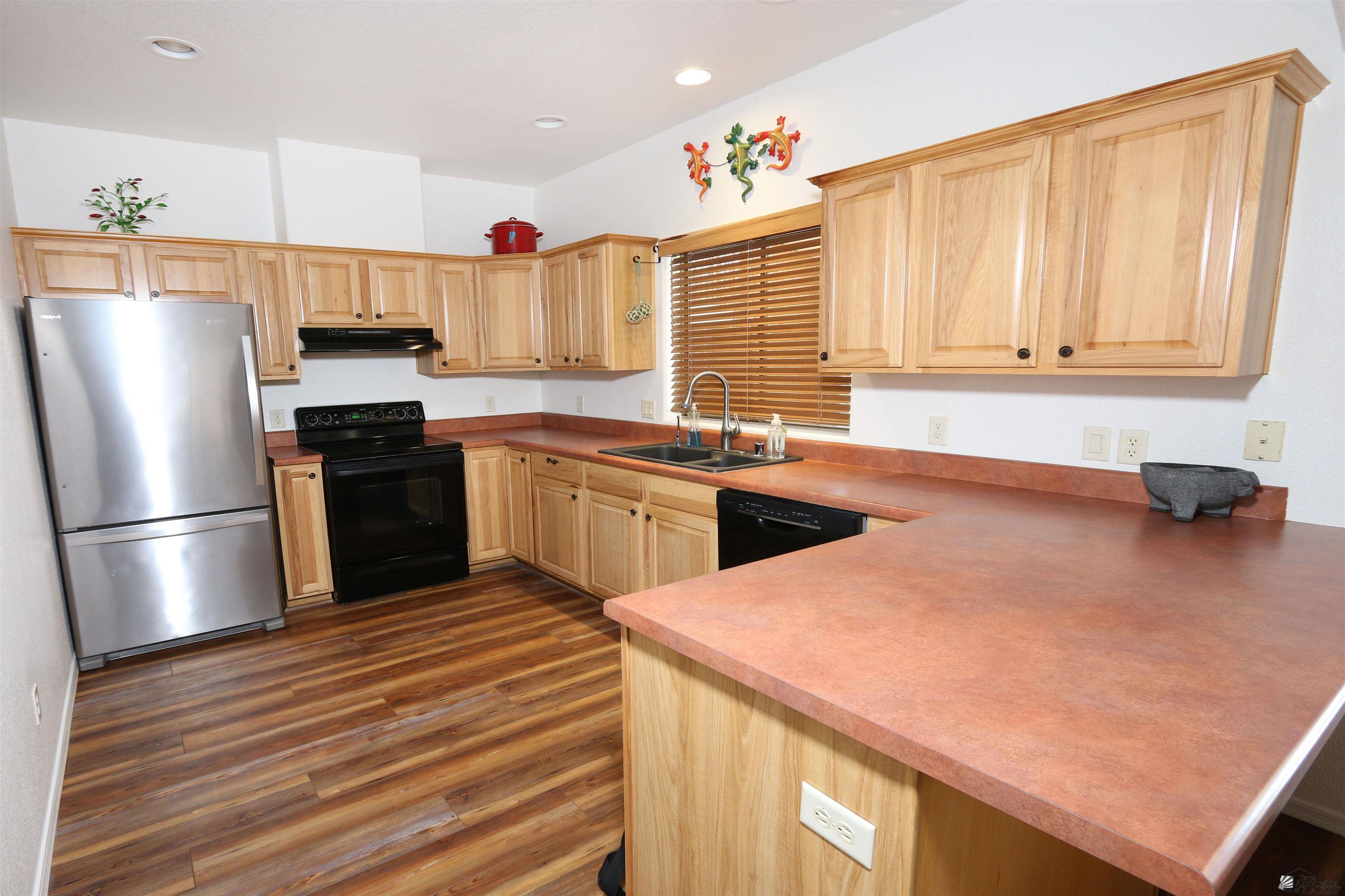 14453 E 55 St