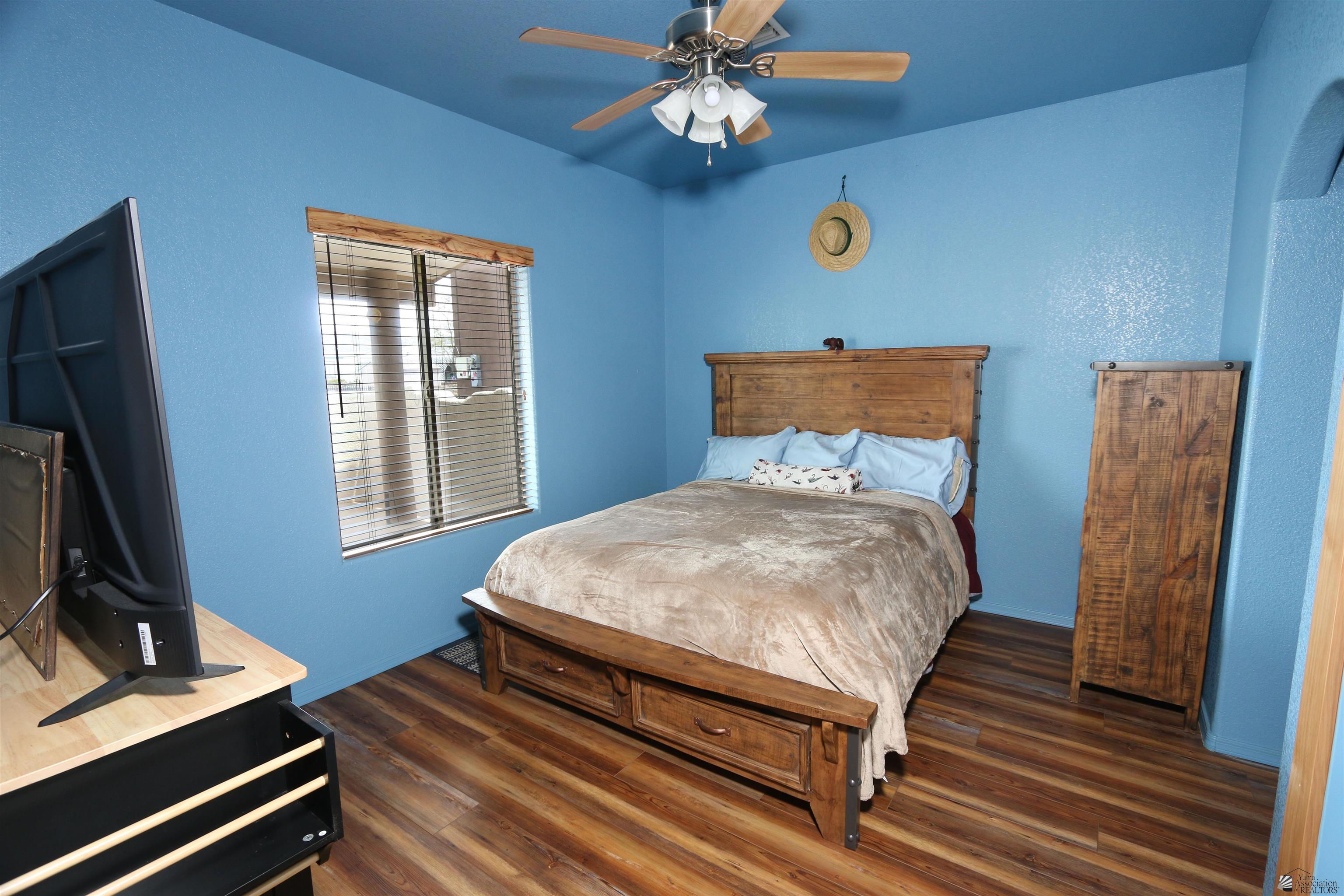 14453 E 55 St
