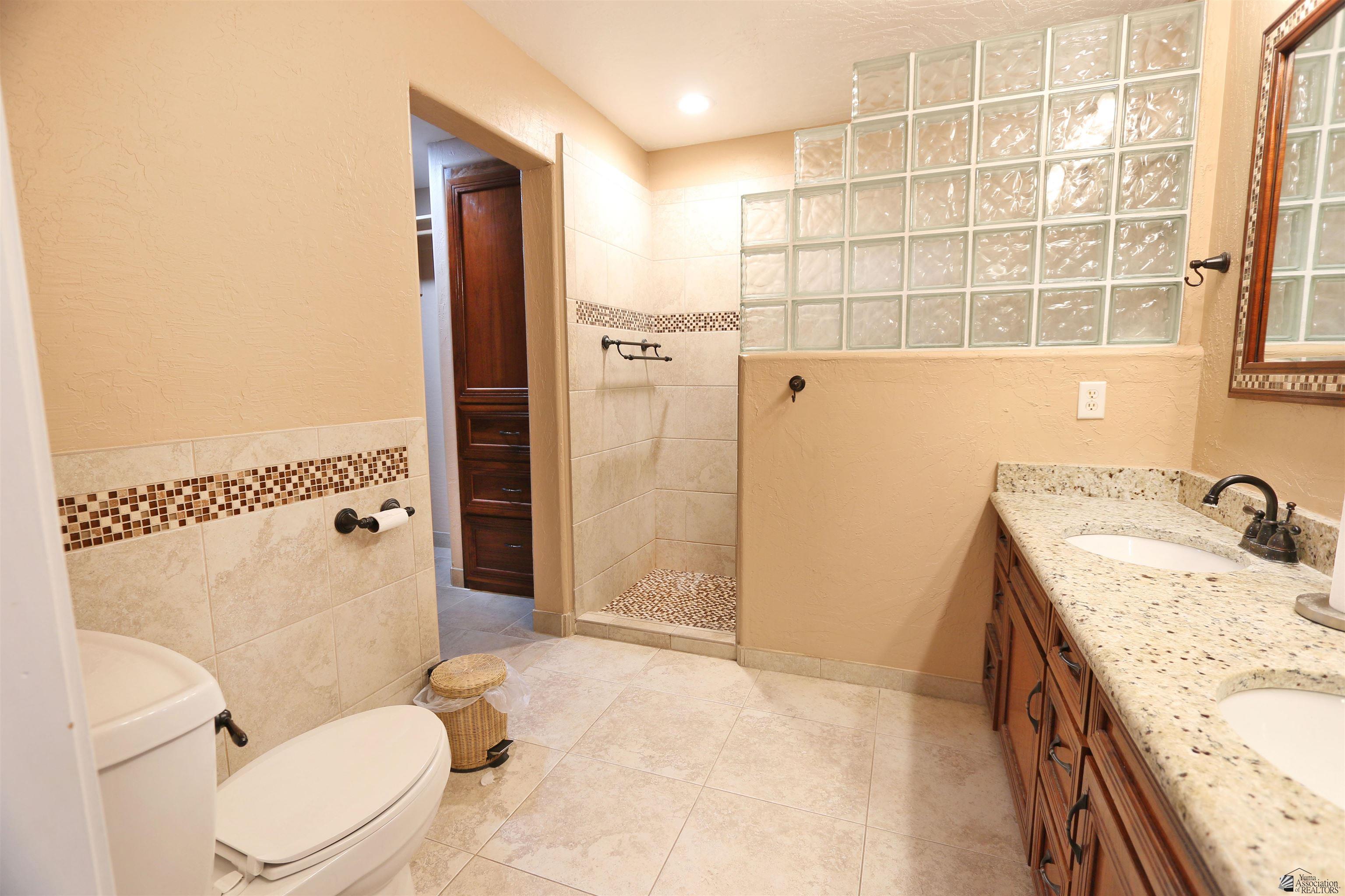 14704 E 53 St