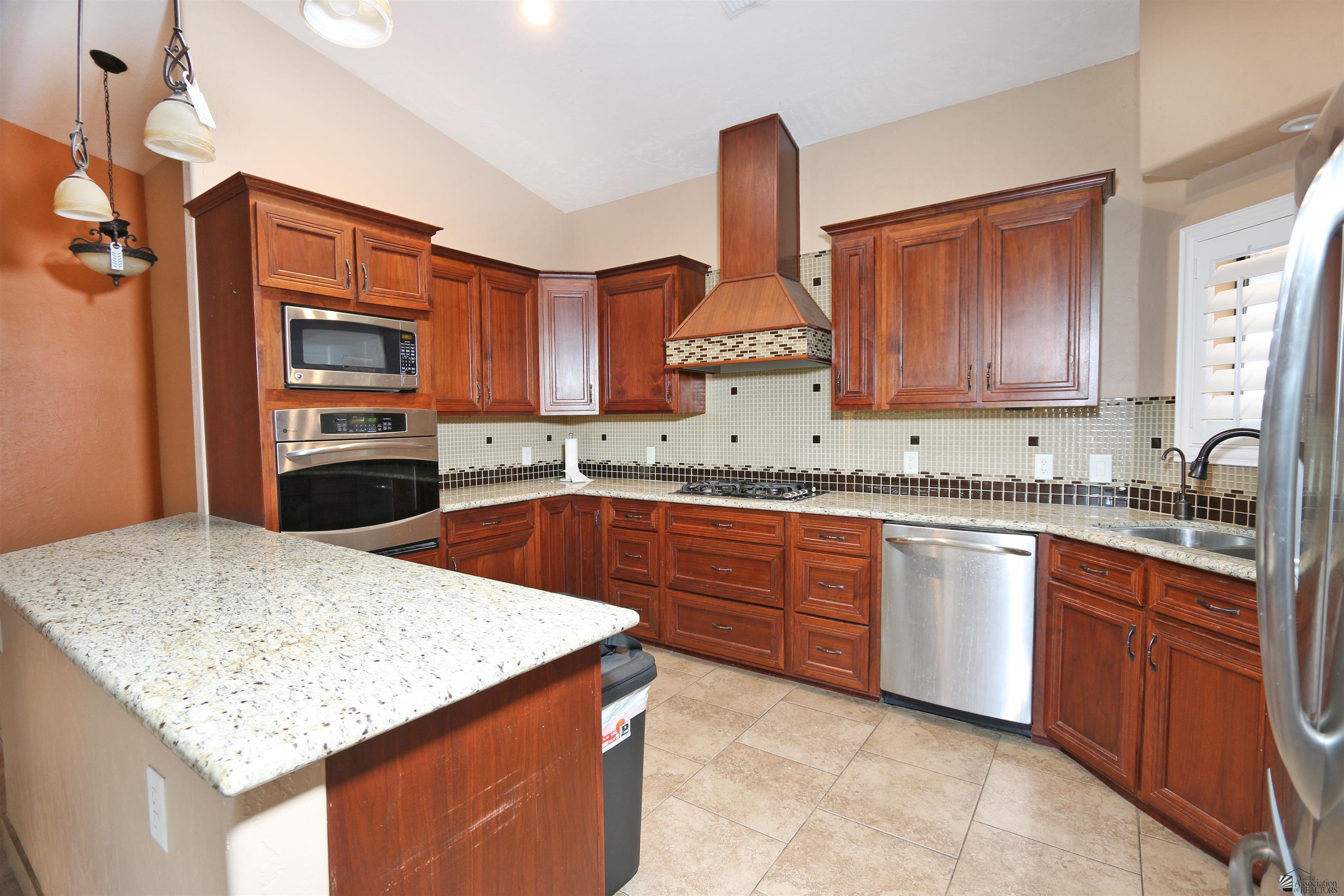 14704 E 53 St