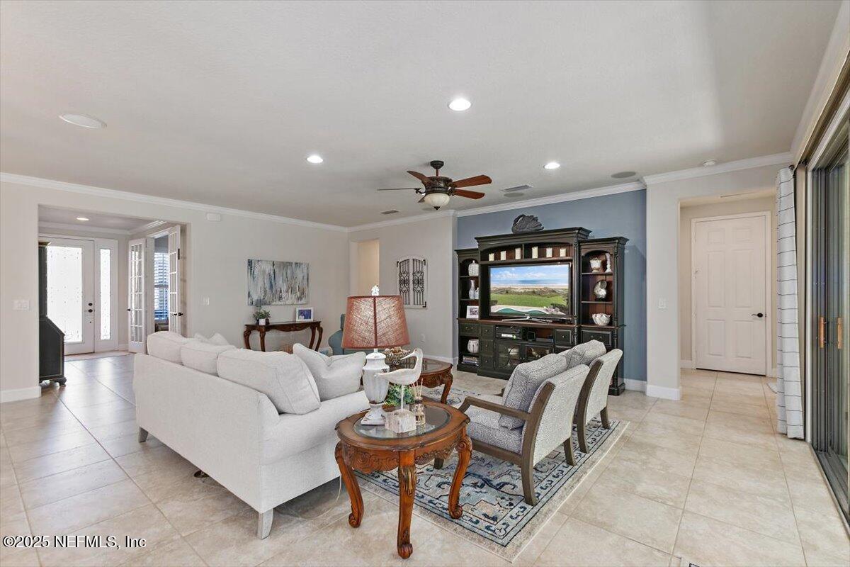 562 WANDERING WOODS Way