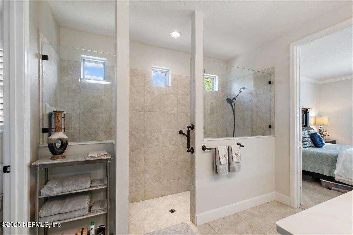 562 WANDERING WOODS Way