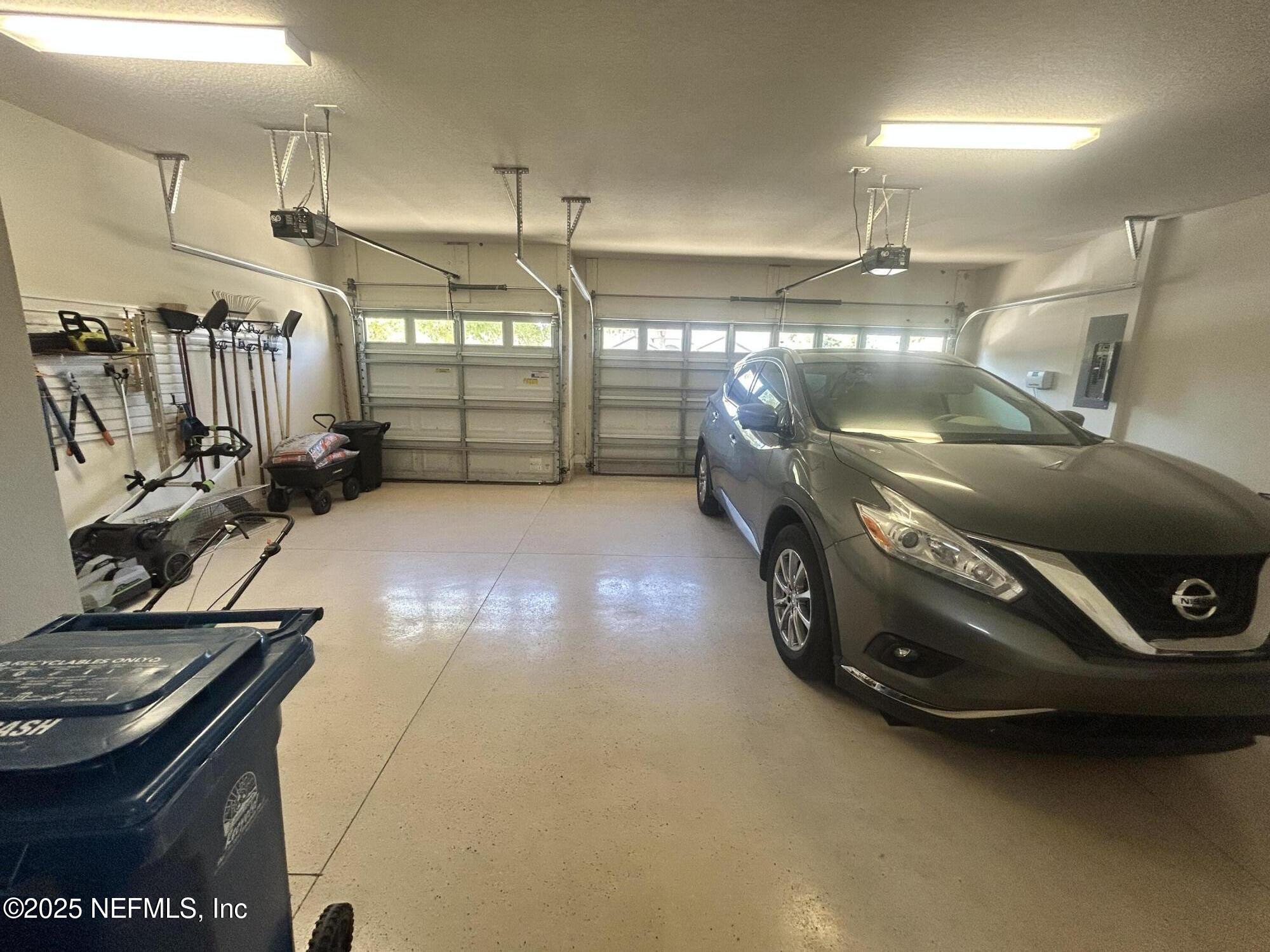 562 WANDERING WOODS Way