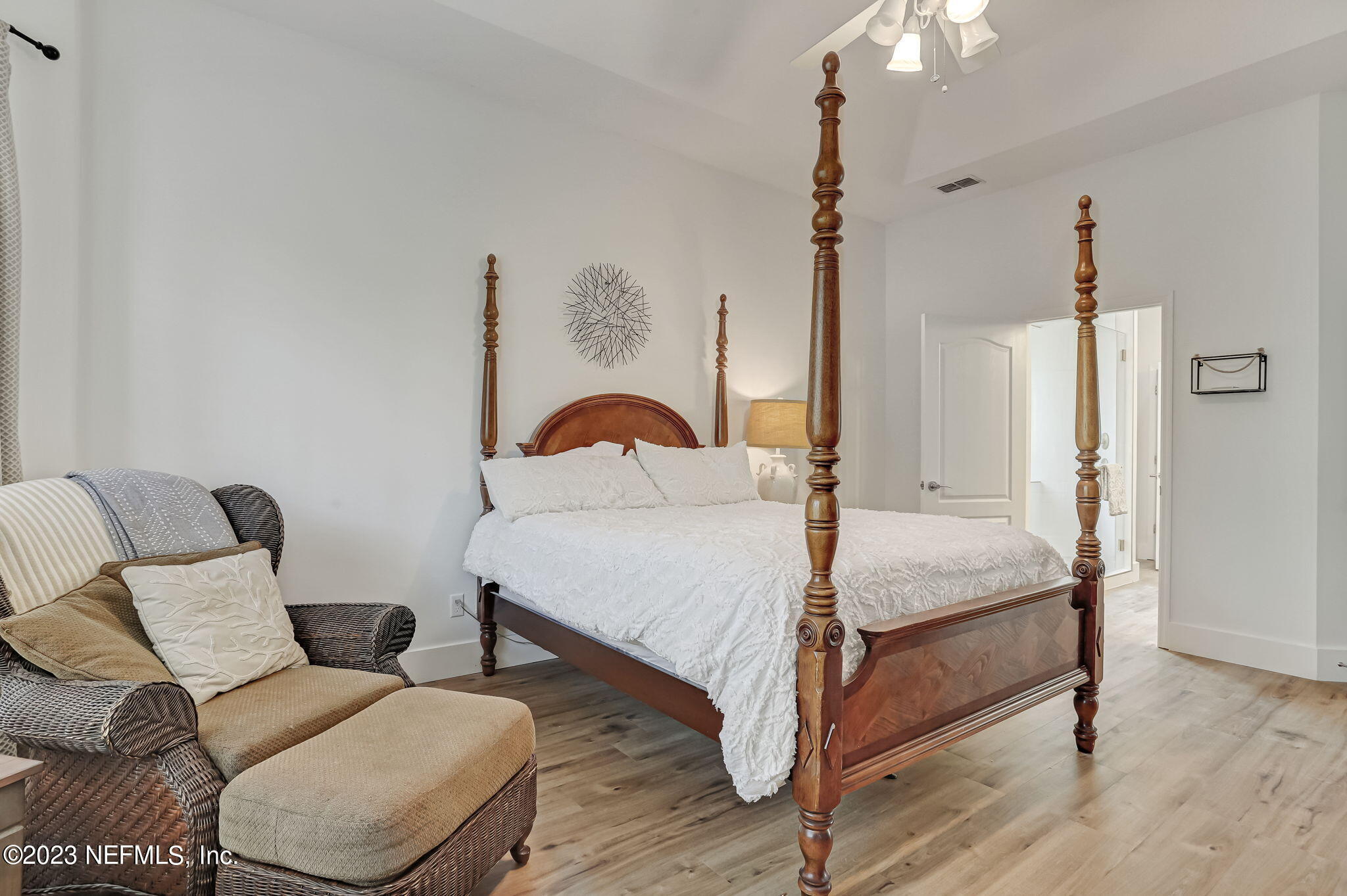 140 OCEANS EDGE Drive