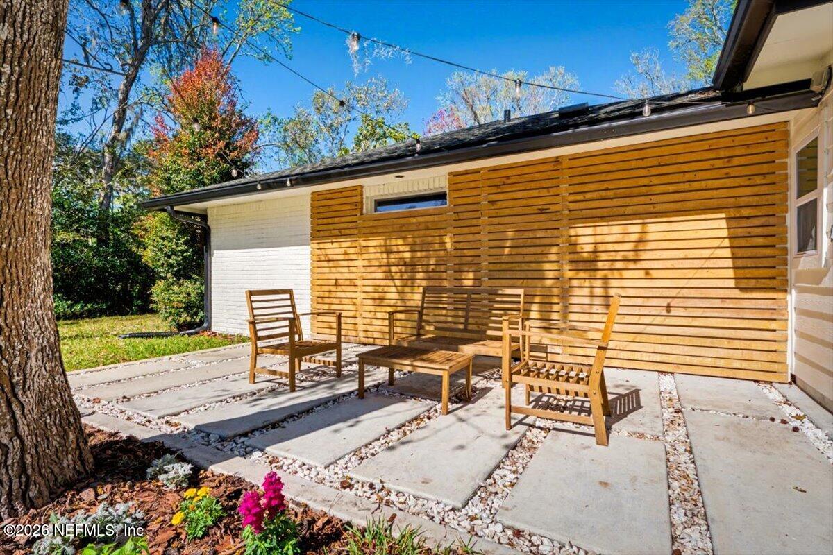 77 SANCHEZ Drive E