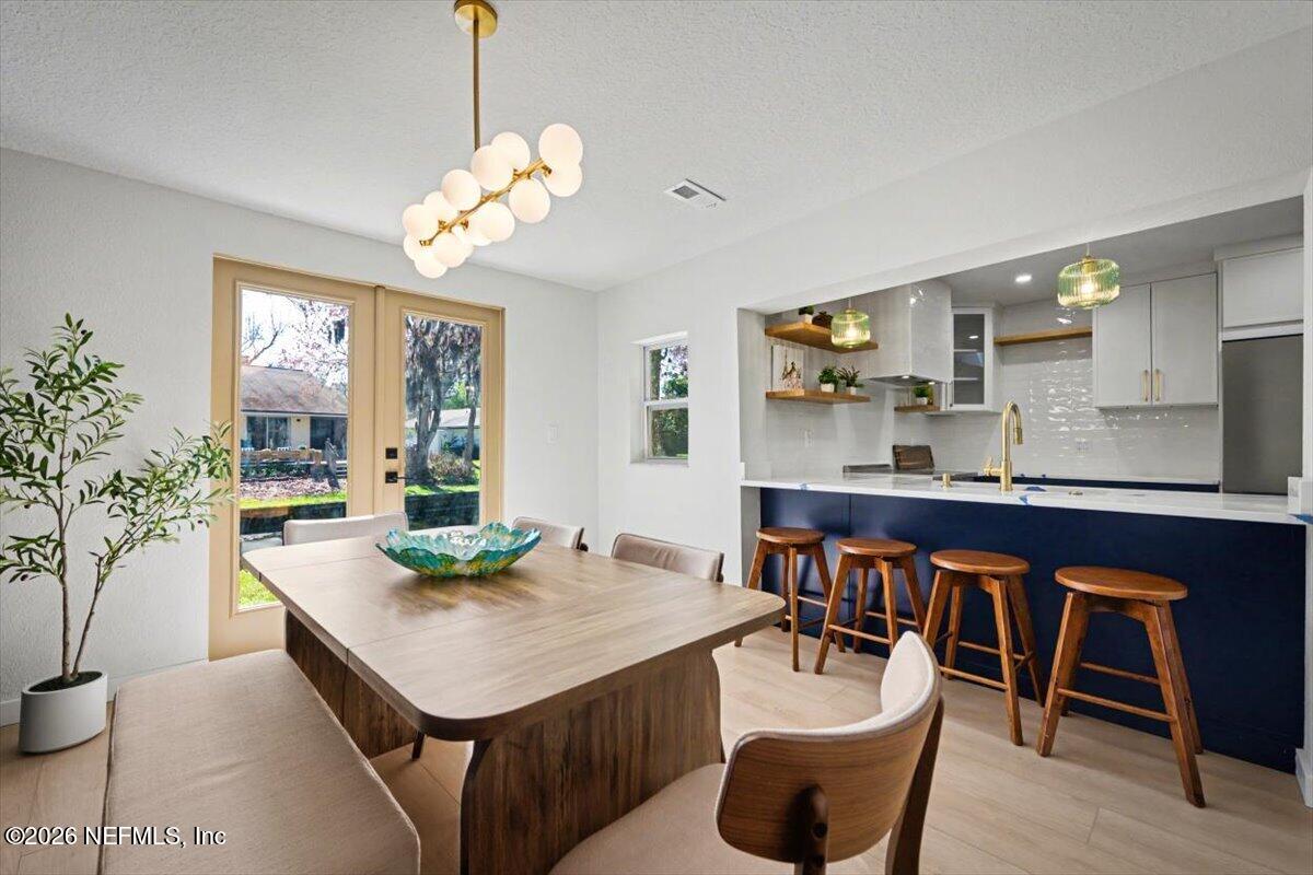77 SANCHEZ Drive E