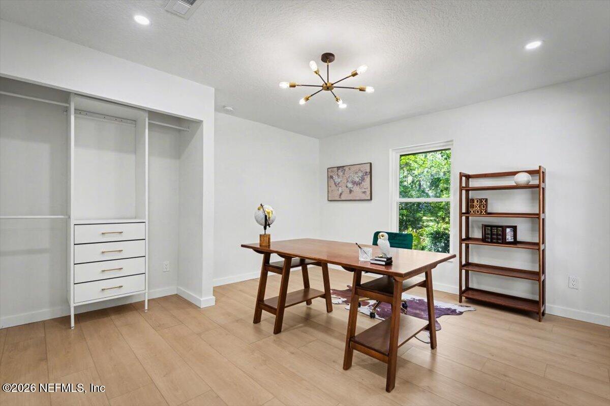 77 SANCHEZ Drive E