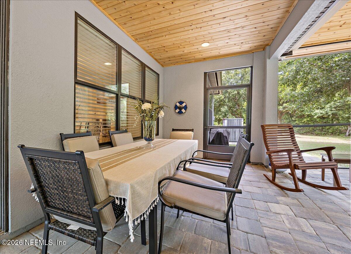 358 HAMMOCKS LANDING Drive
