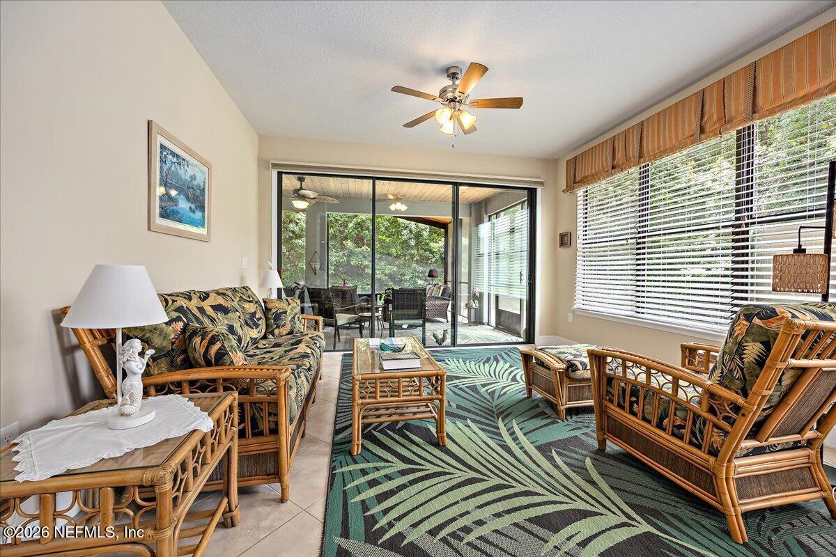 358 HAMMOCKS LANDING Drive