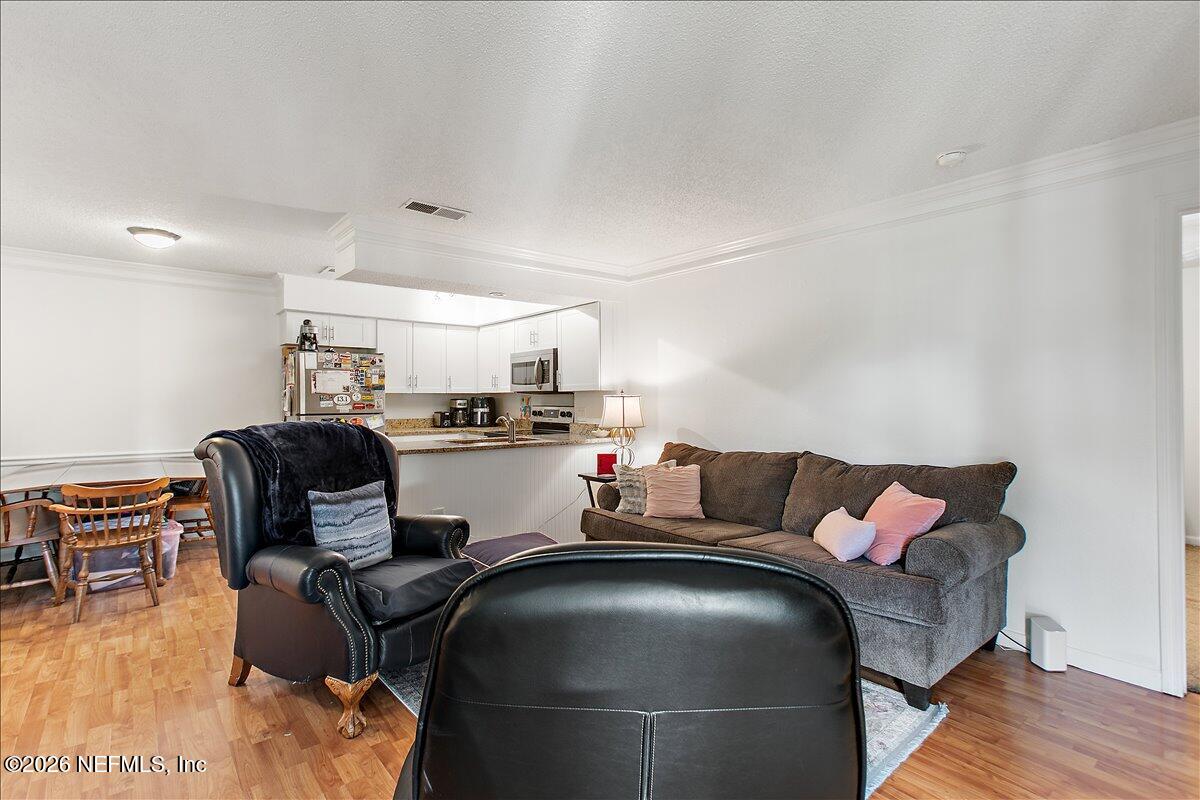 100 FAIRWAY PARK Boulevard 1103