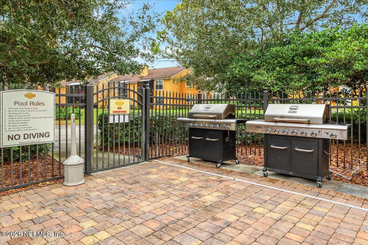 100 FAIRWAY PARK Boulevard 1103