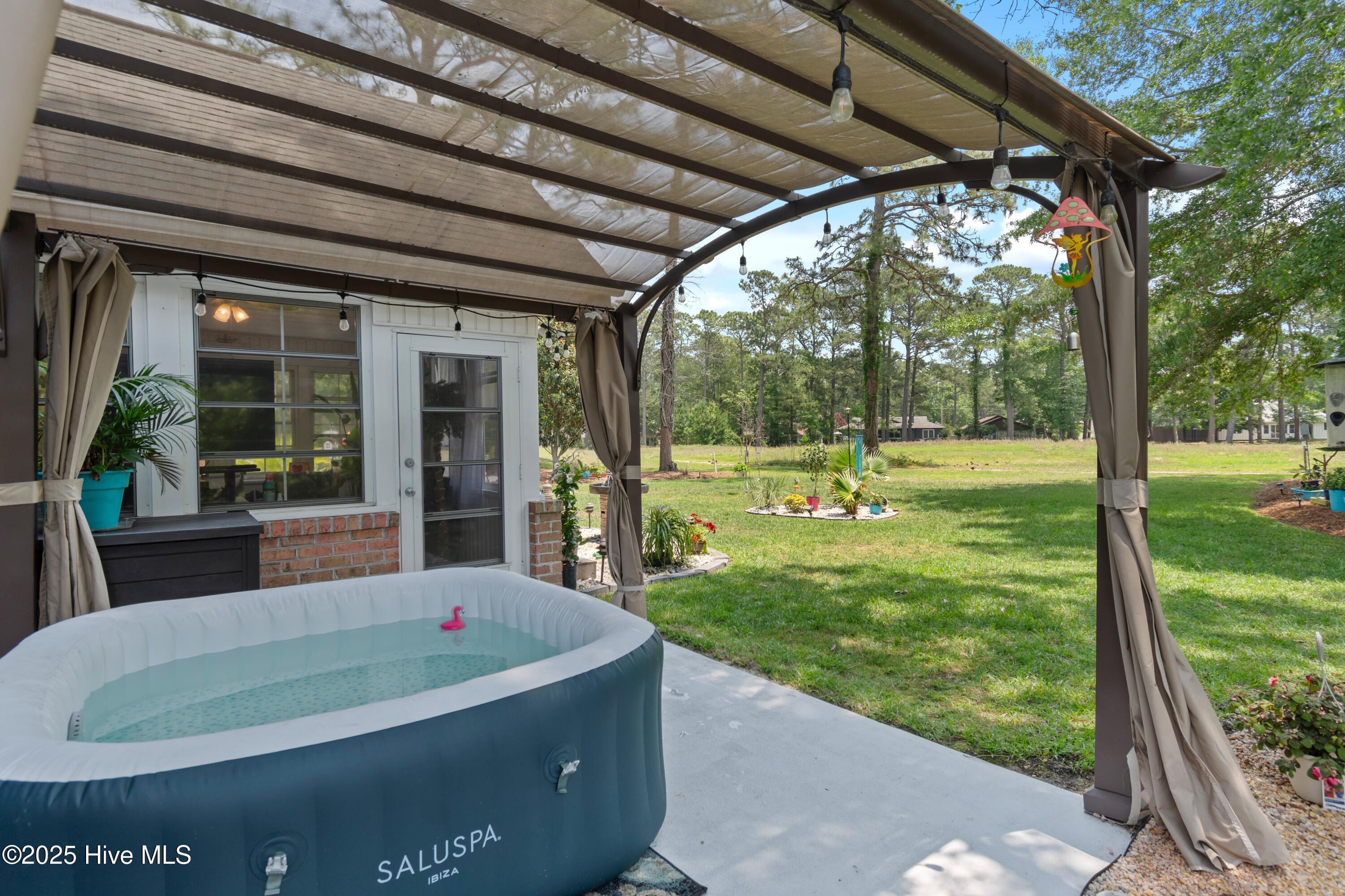 4 Golf Crest Court