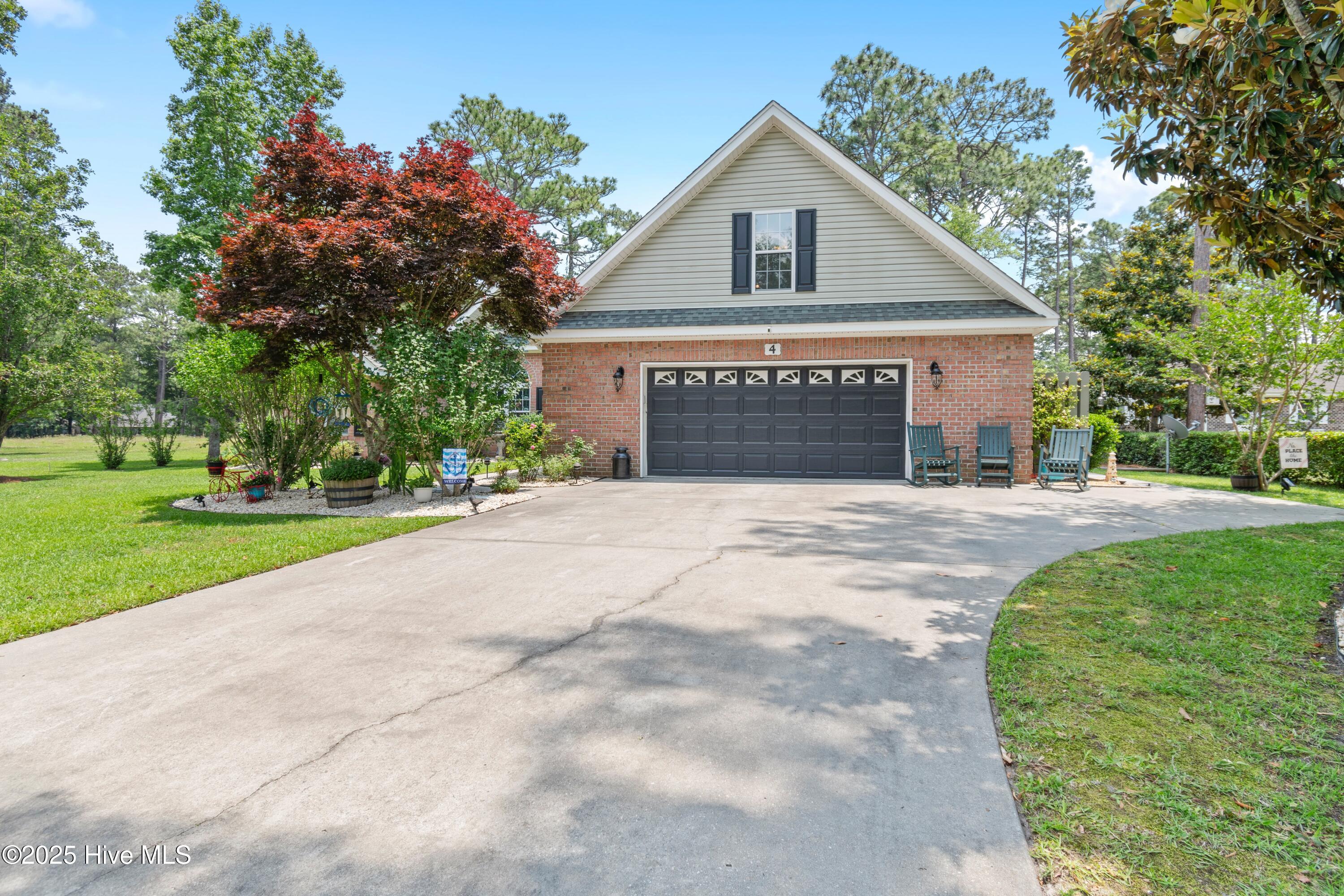 4 Golf Crest Court