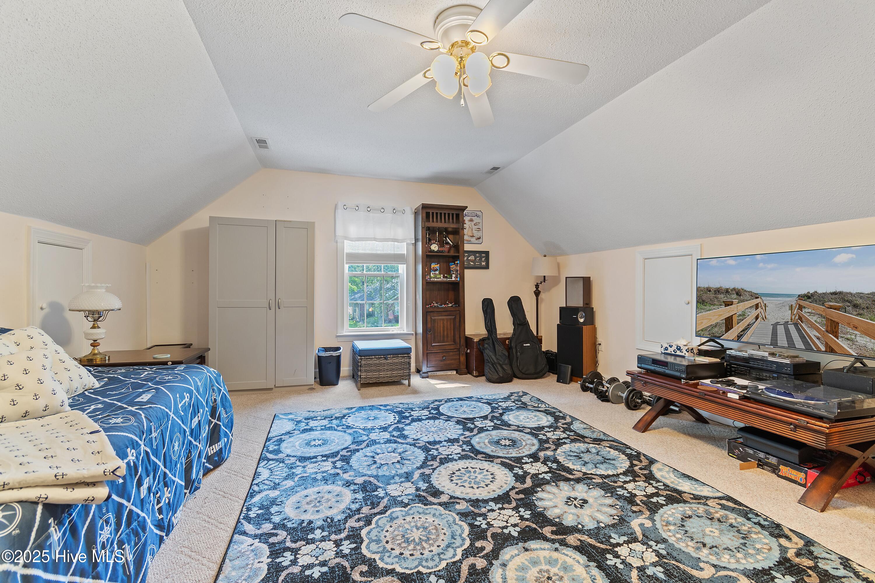 4 Golf Crest Court