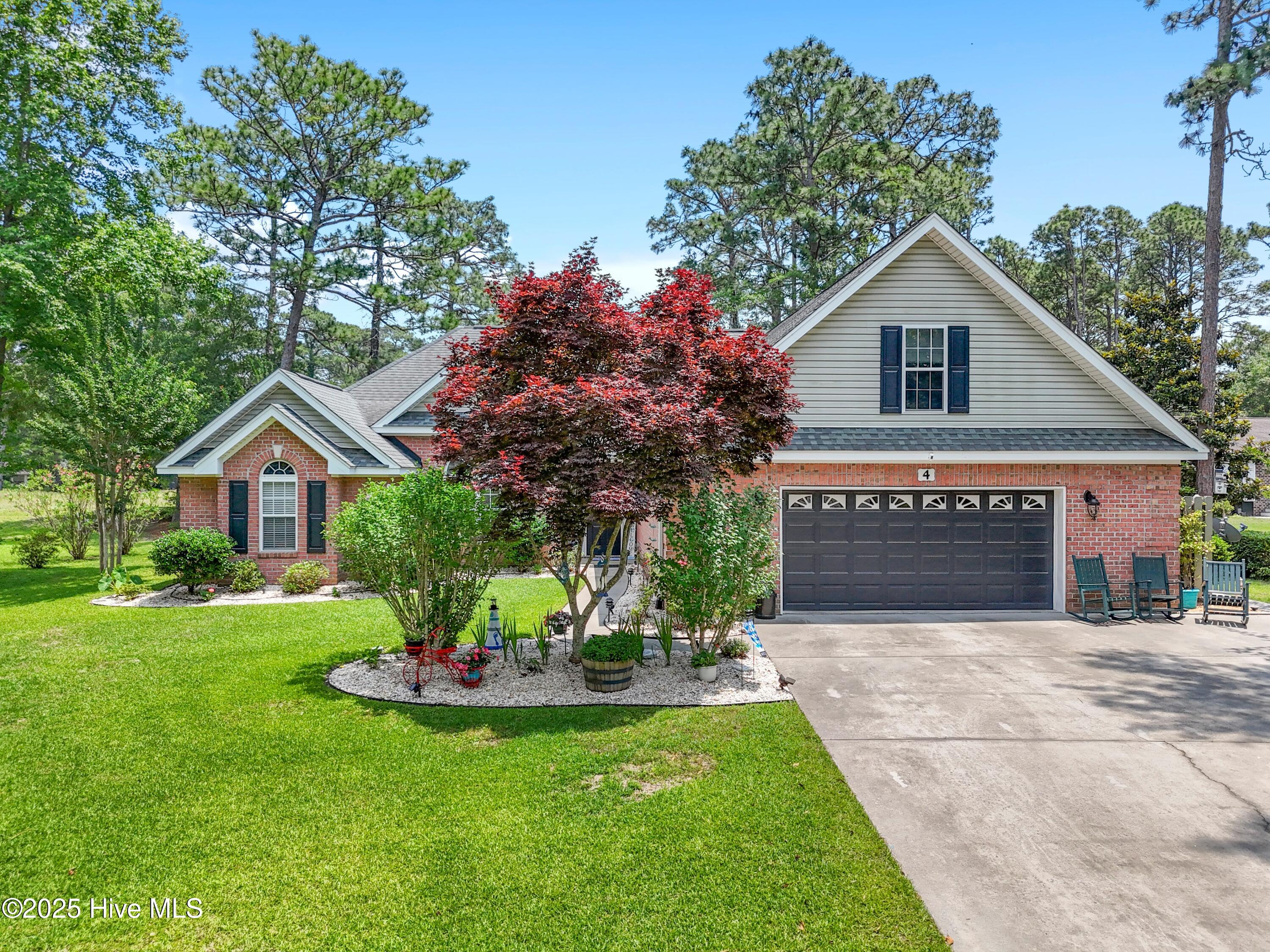 4 Golf Crest Court