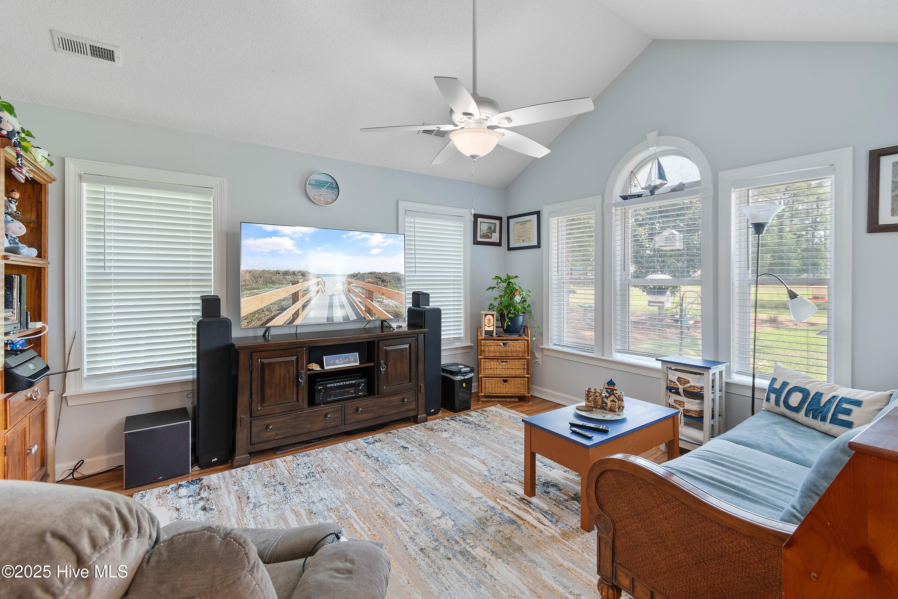 4 Golf Crest Court