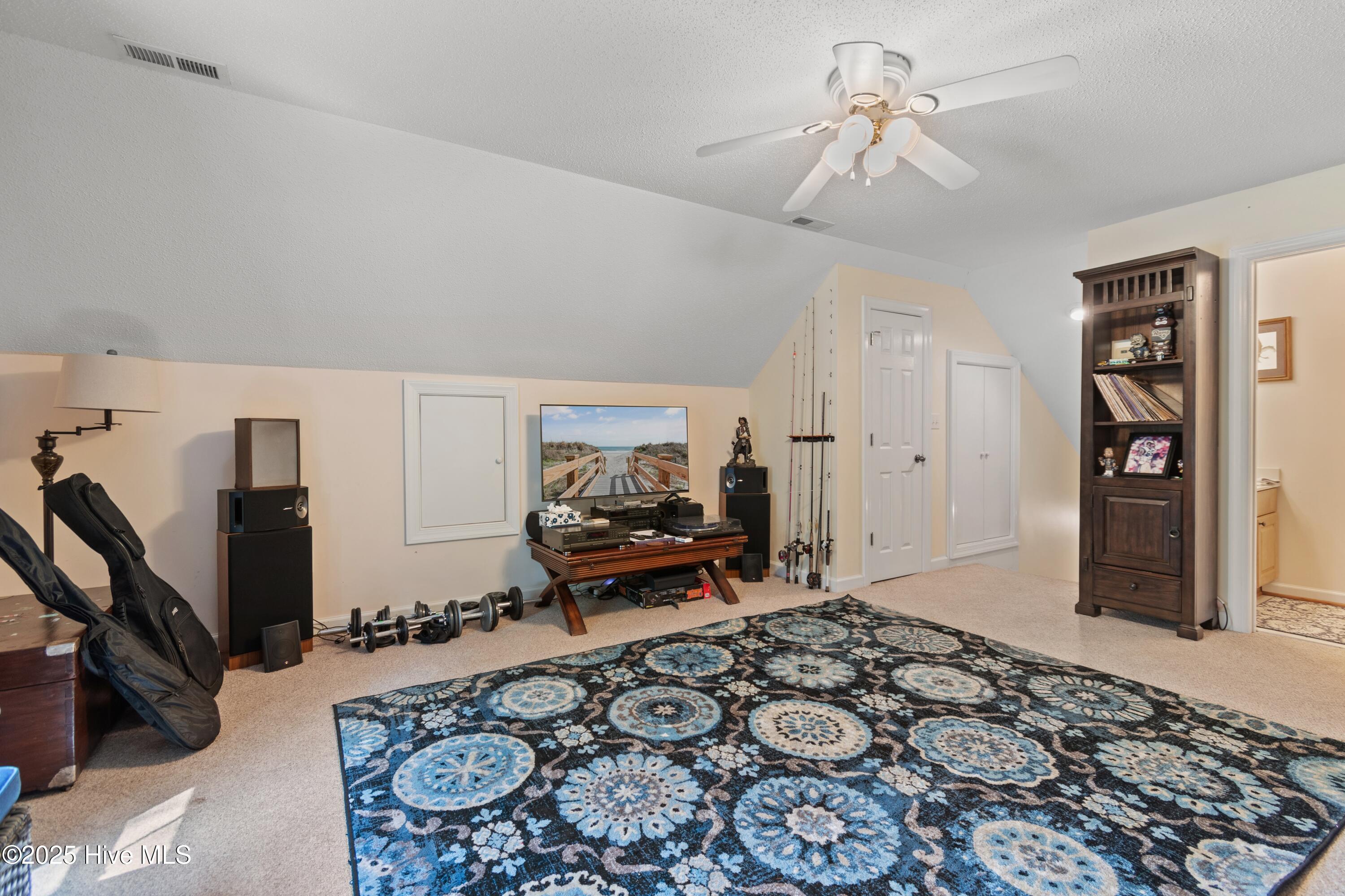 4 Golf Crest Court
