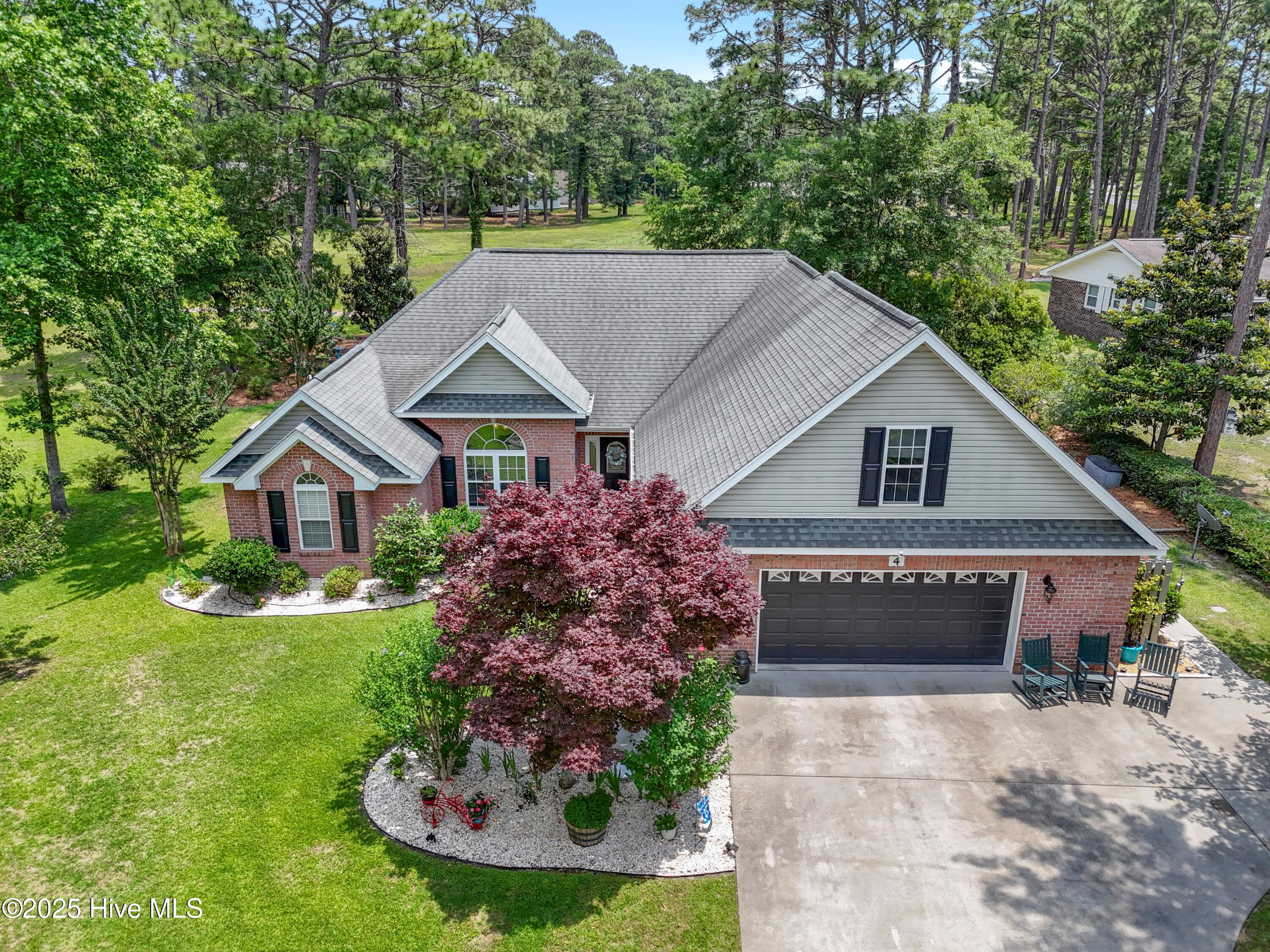 4 Golf Crest Court