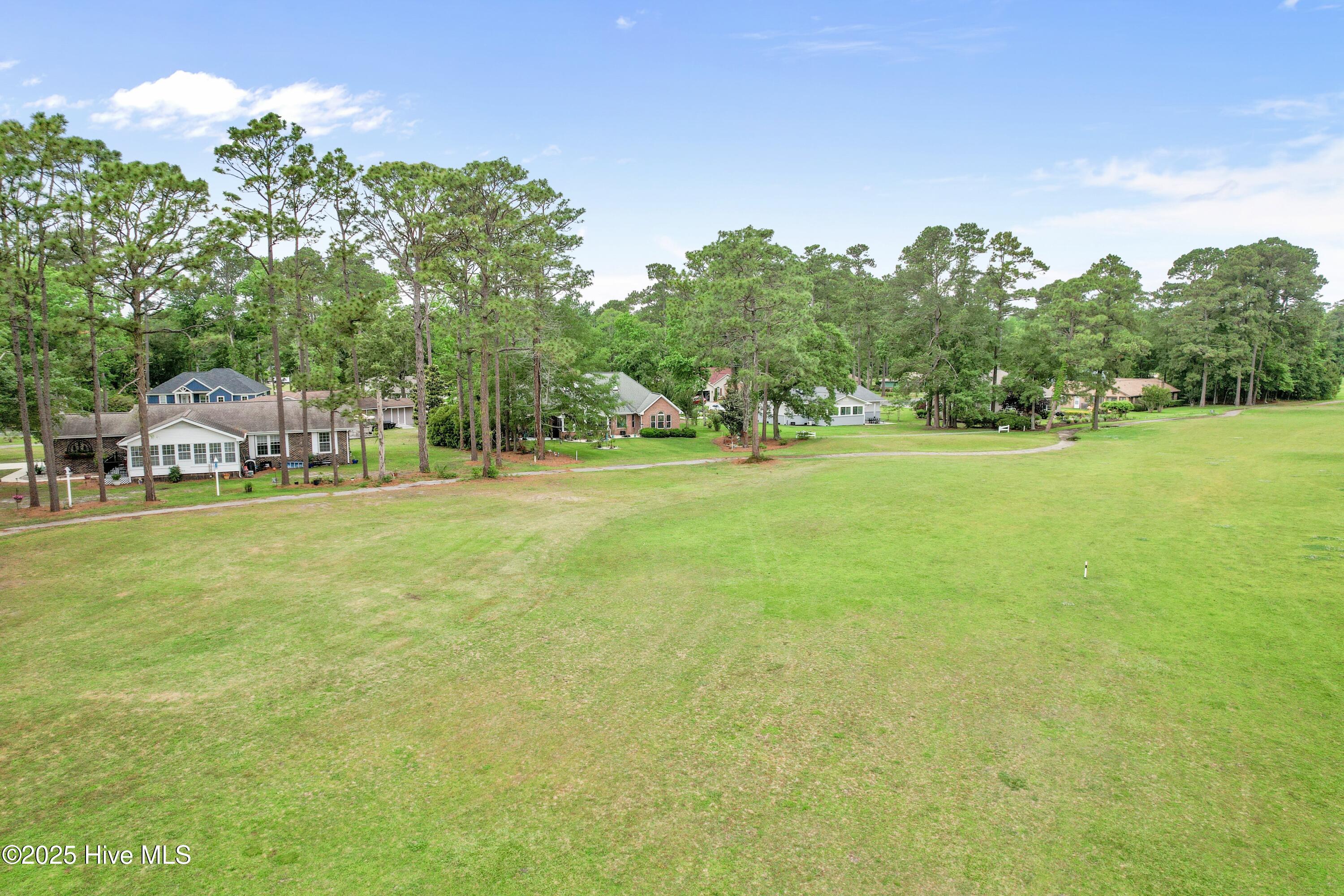 4 Golf Crest Court