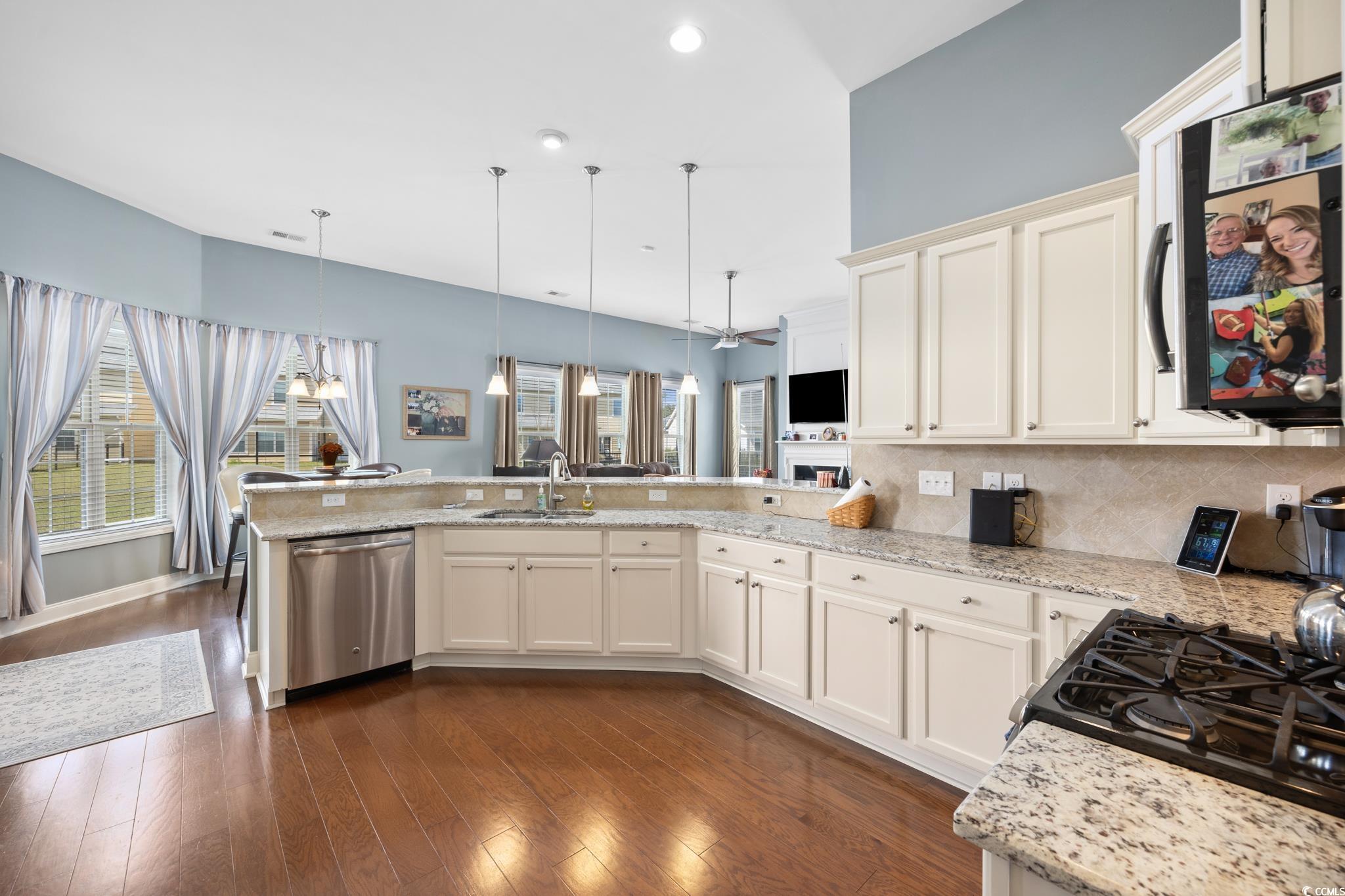 1185 Wyatt Ln.