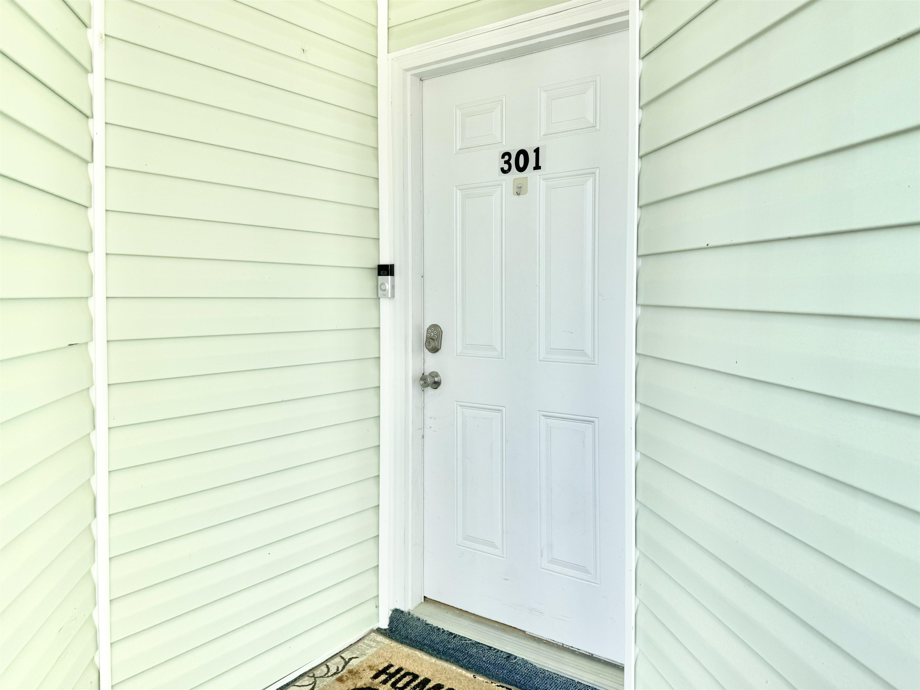 101 Fountain Pointe Ln. Unit: 301