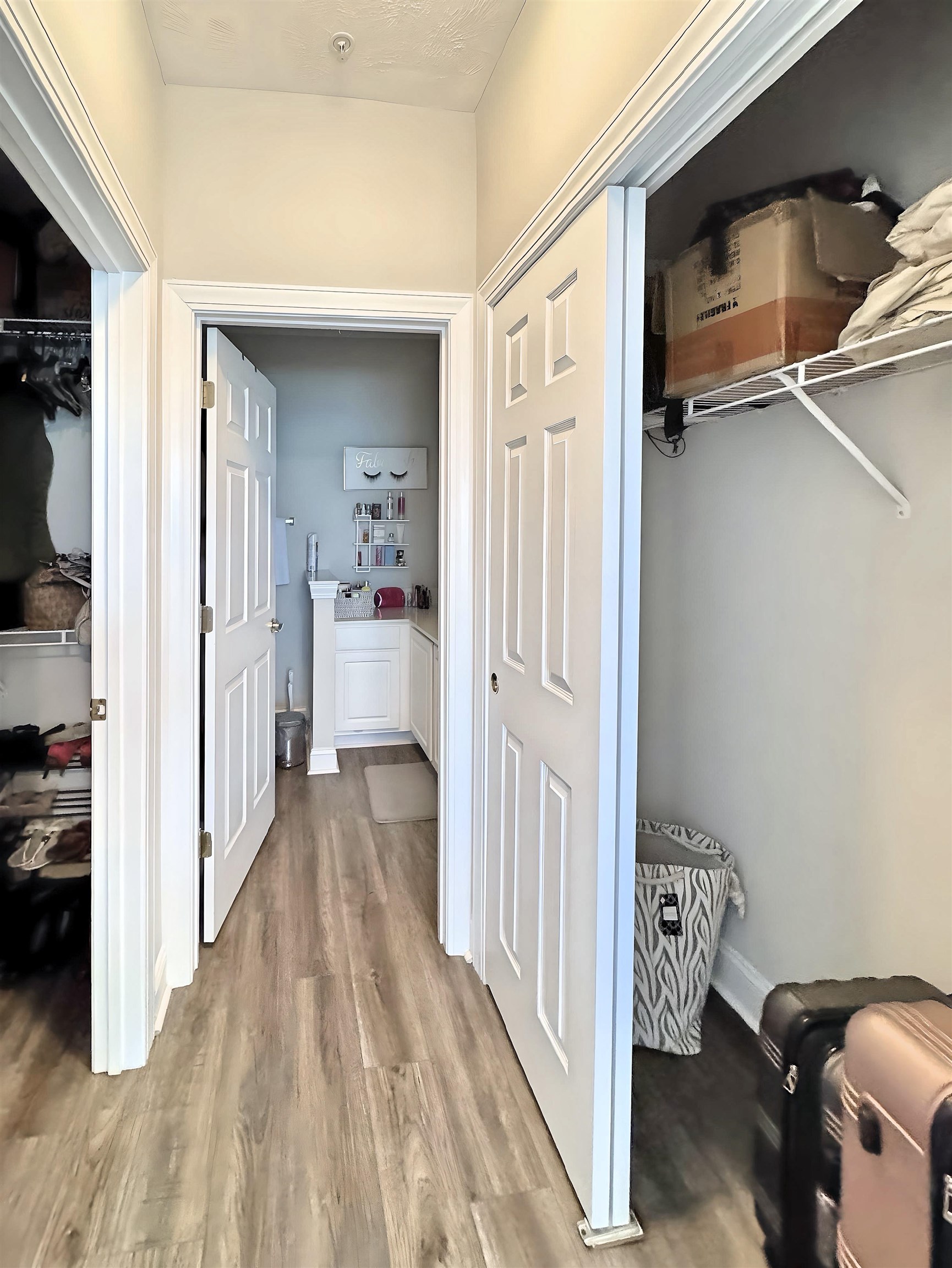 101 Fountain Pointe Ln. Unit: 301