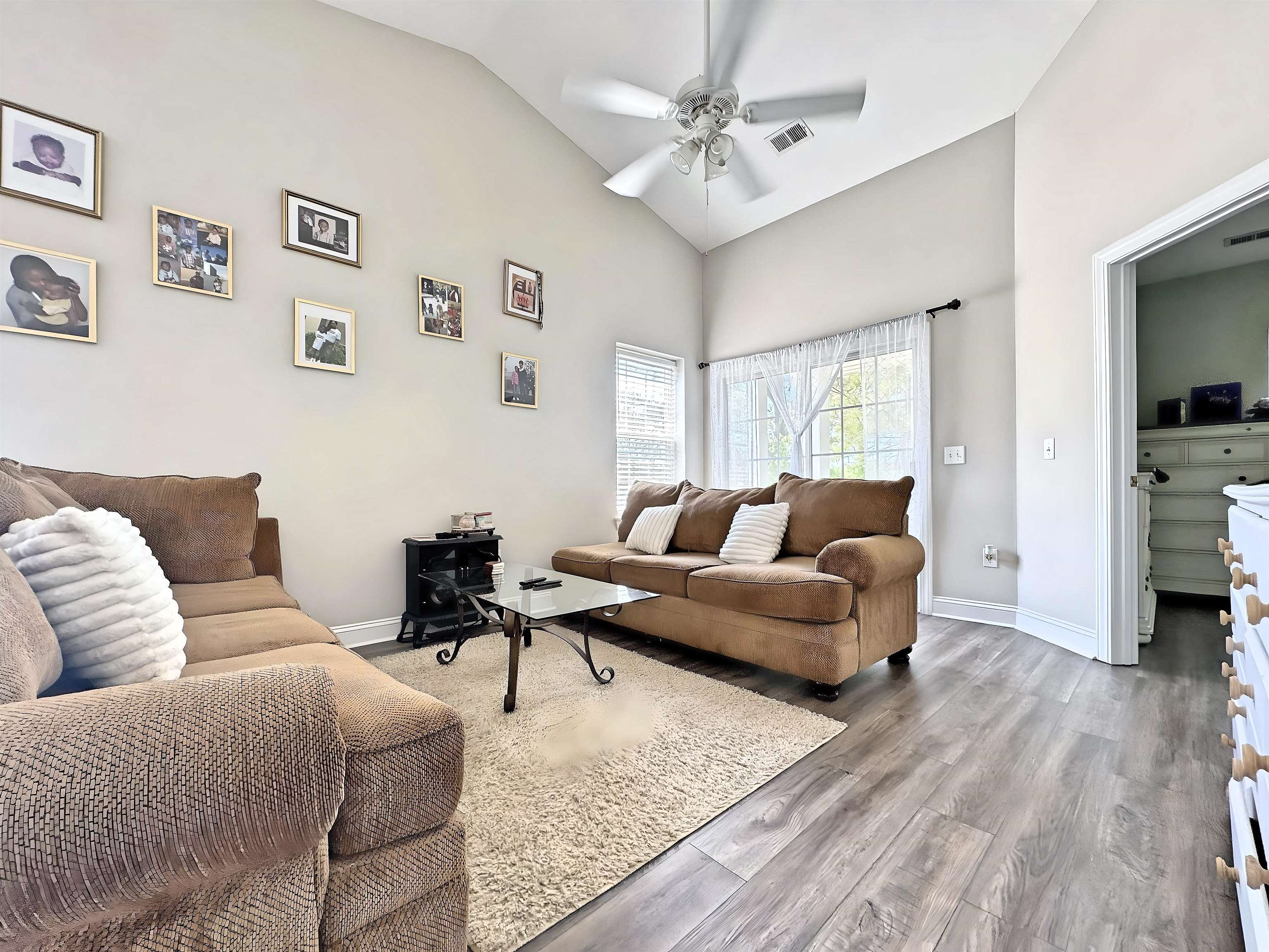 101 Fountain Pointe Ln. Unit: 301