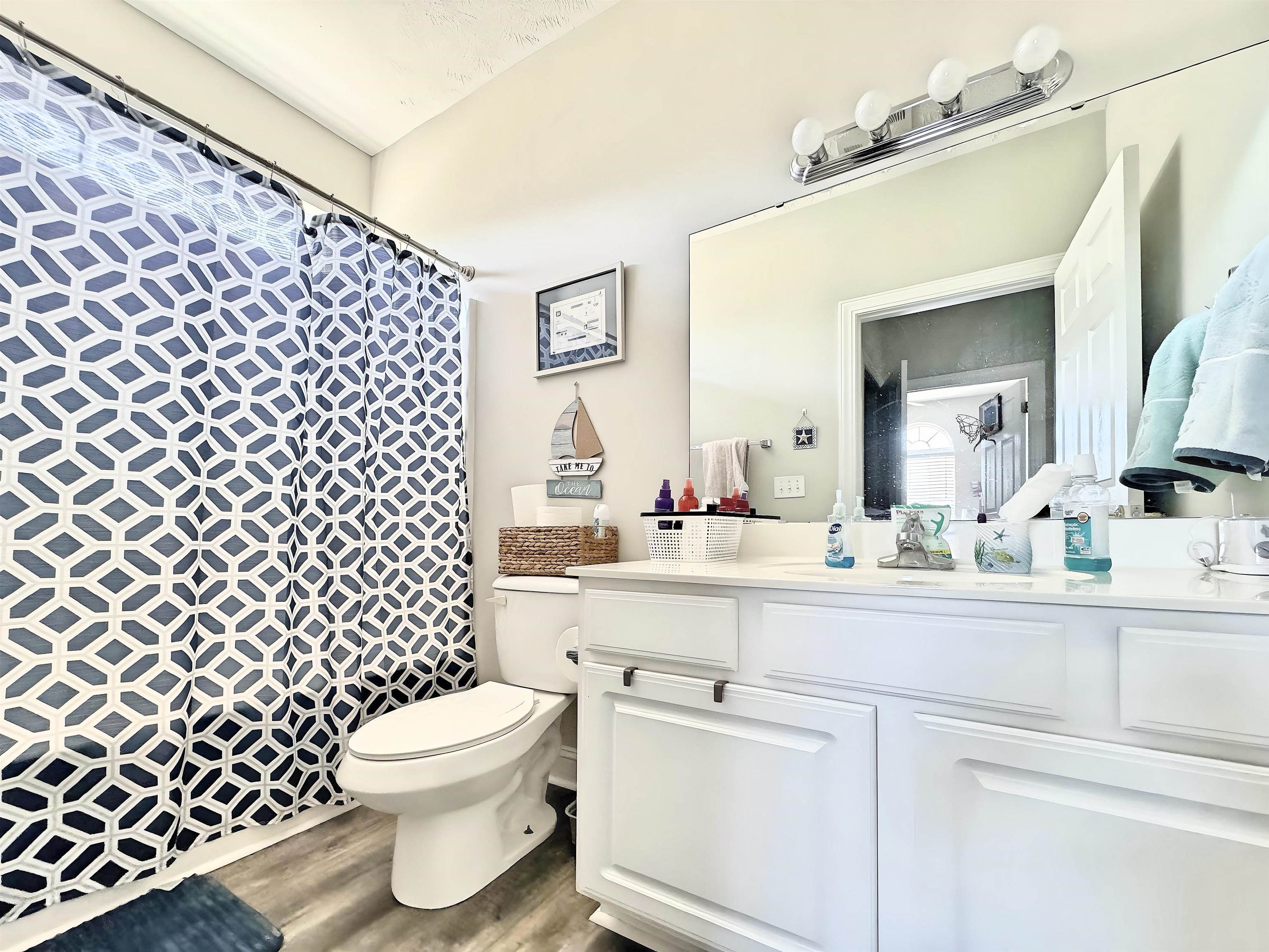 101 Fountain Pointe Ln. Unit: 301