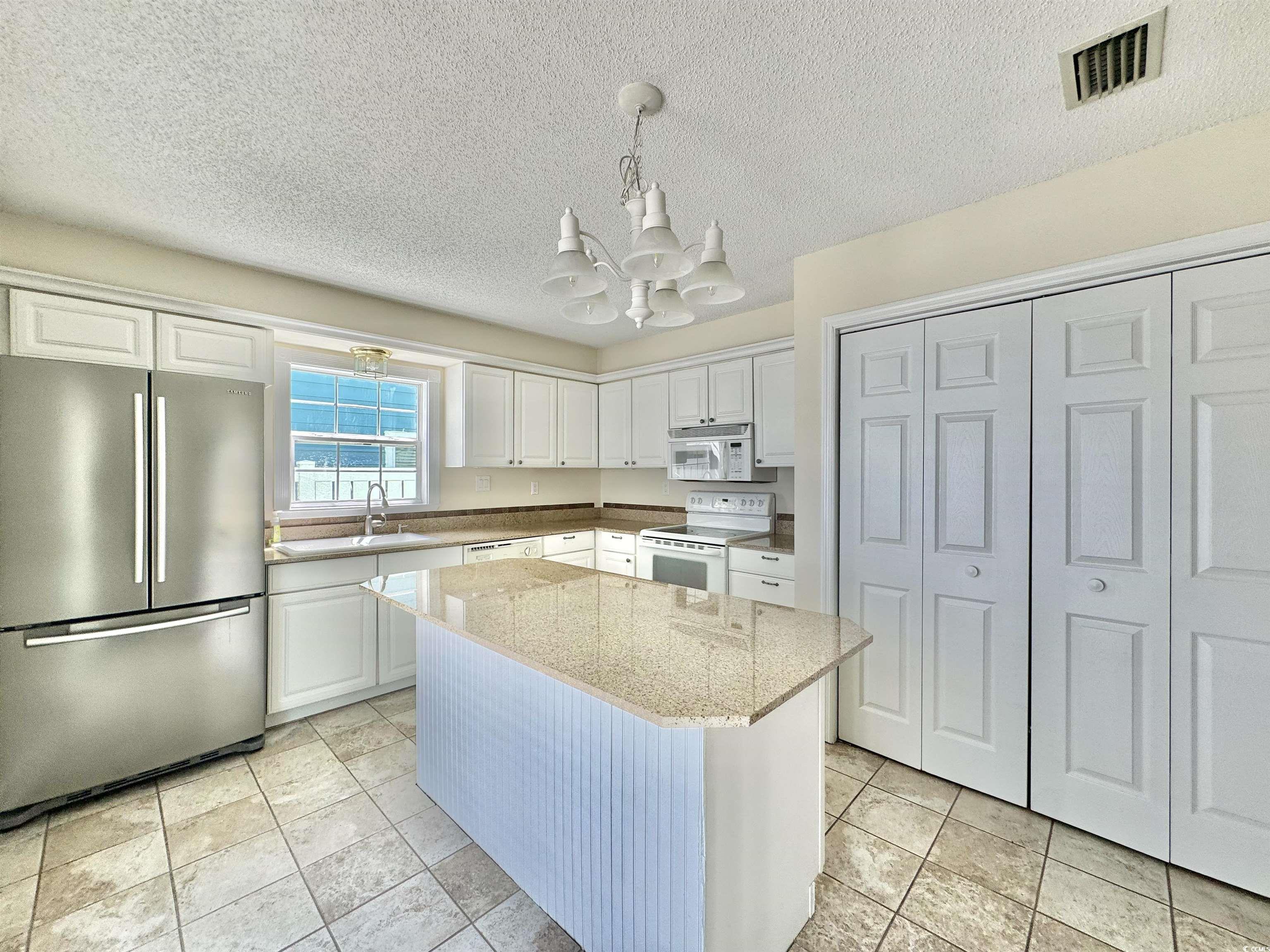 829 9th Ave. S