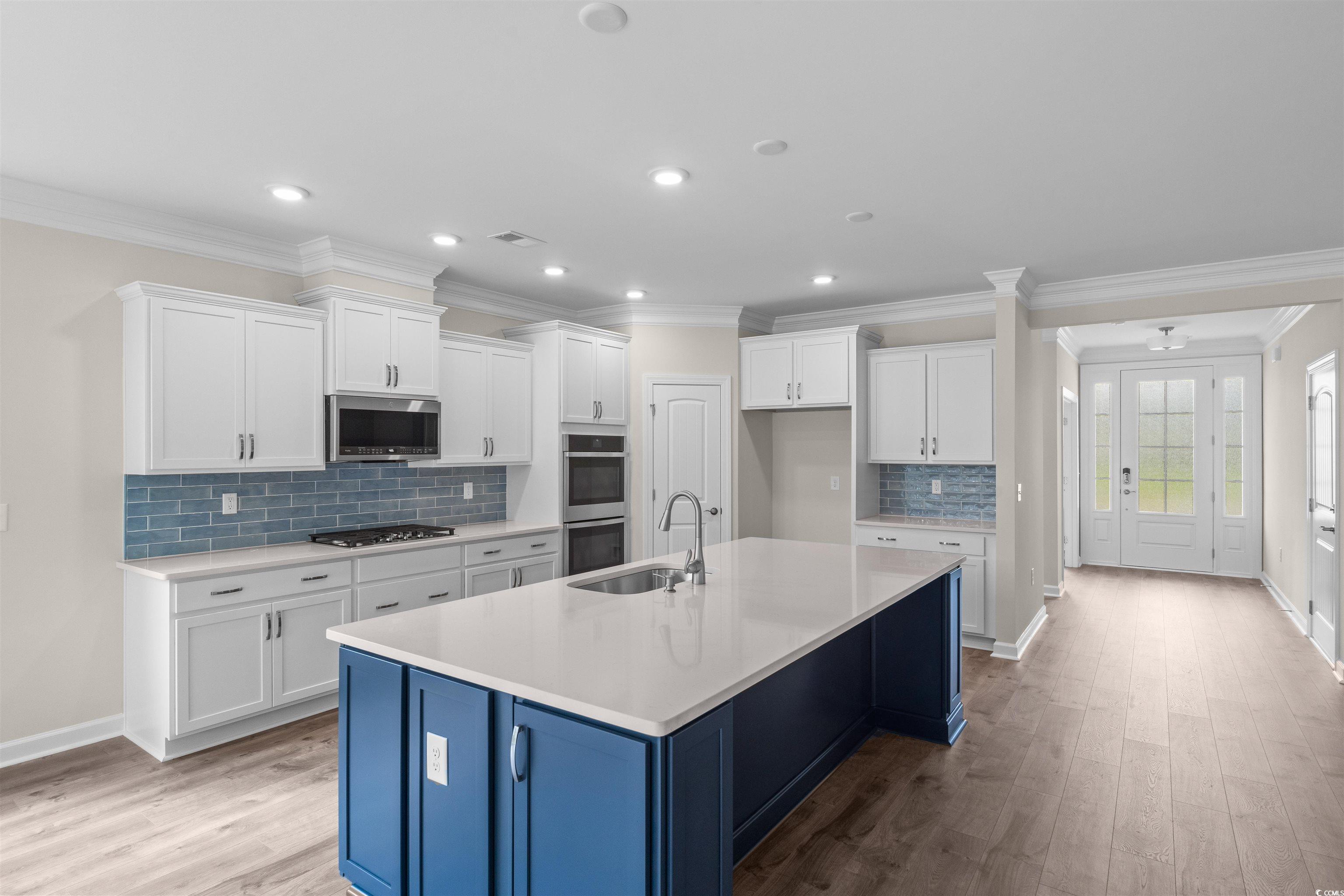 1232 Needle Grass Loop