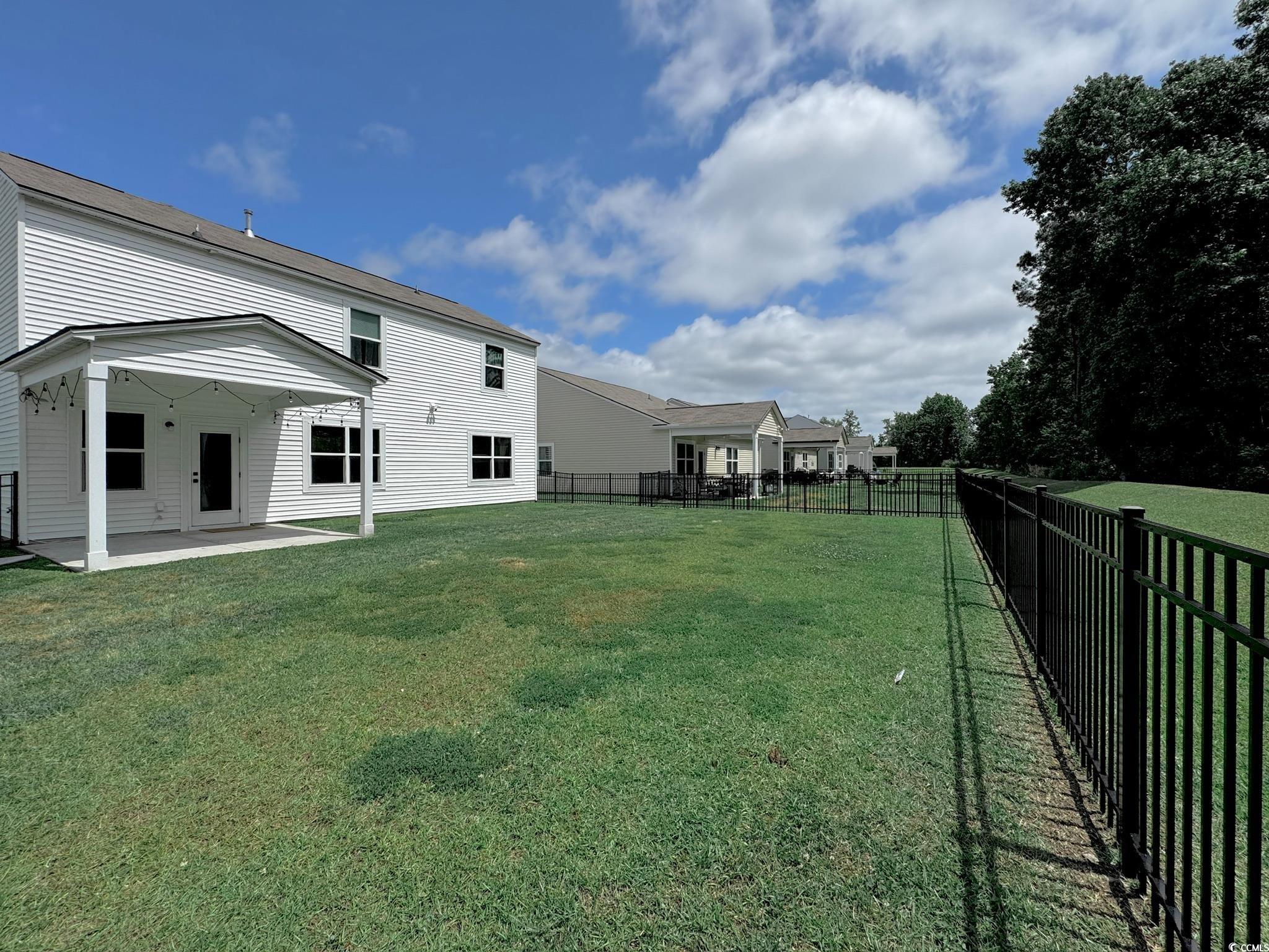 2858 Ellesmere Circle