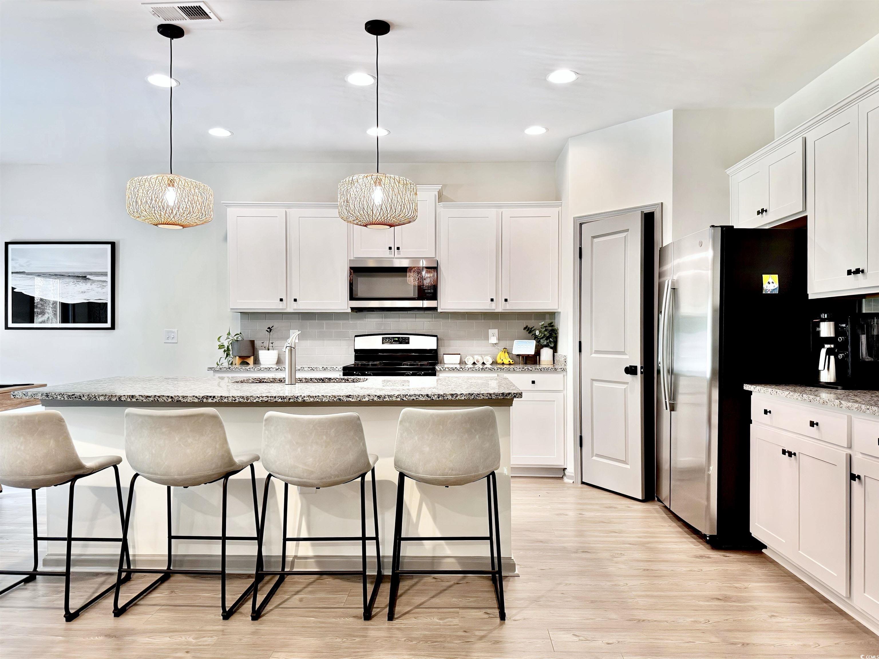2858 Ellesmere Circle