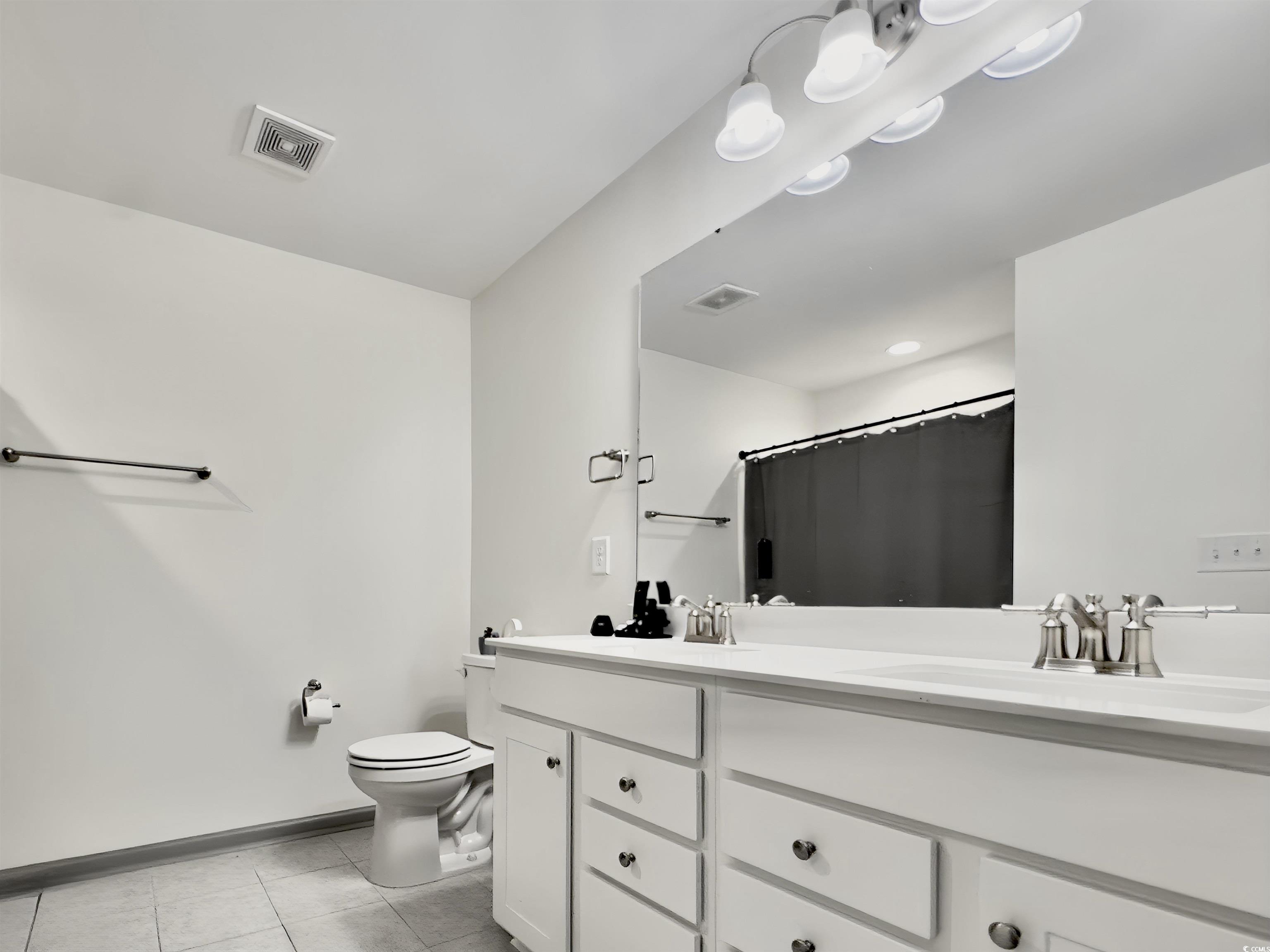 2858 Ellesmere Circle